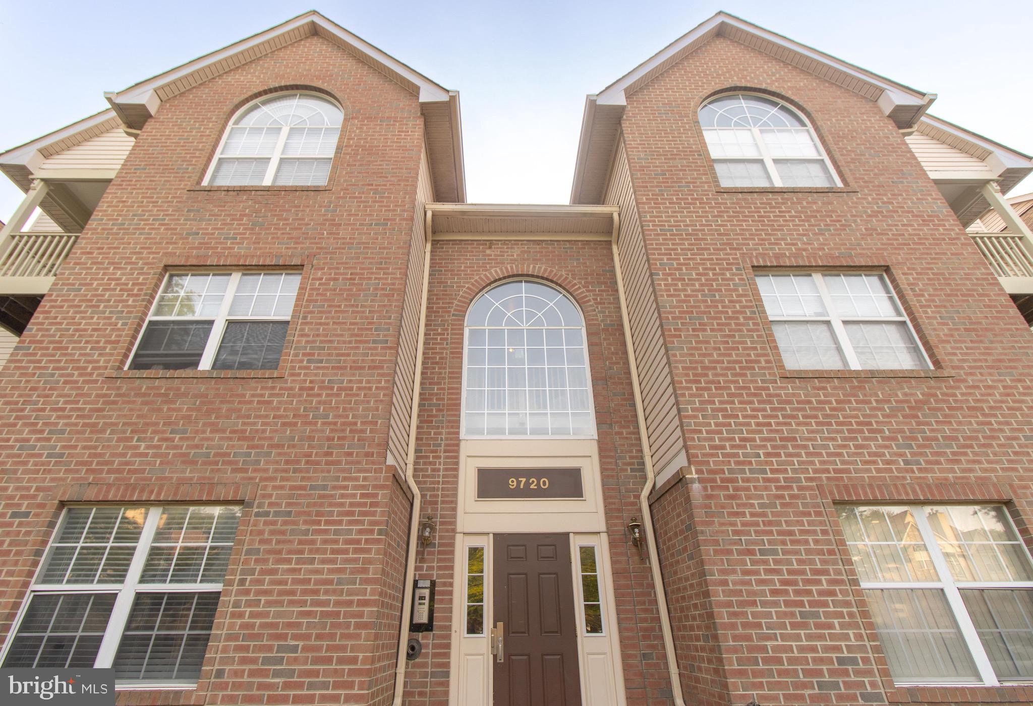 LAKE POINTE CONDOMINIUMS - Residential