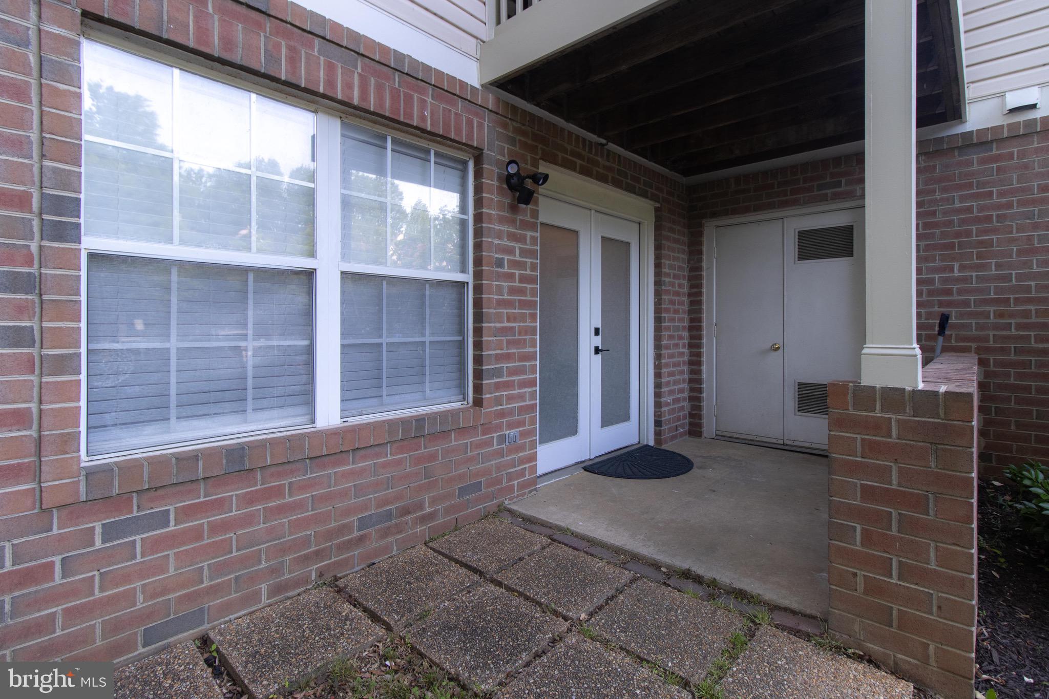 LAKE POINTE CONDOMINIUMS - Residential