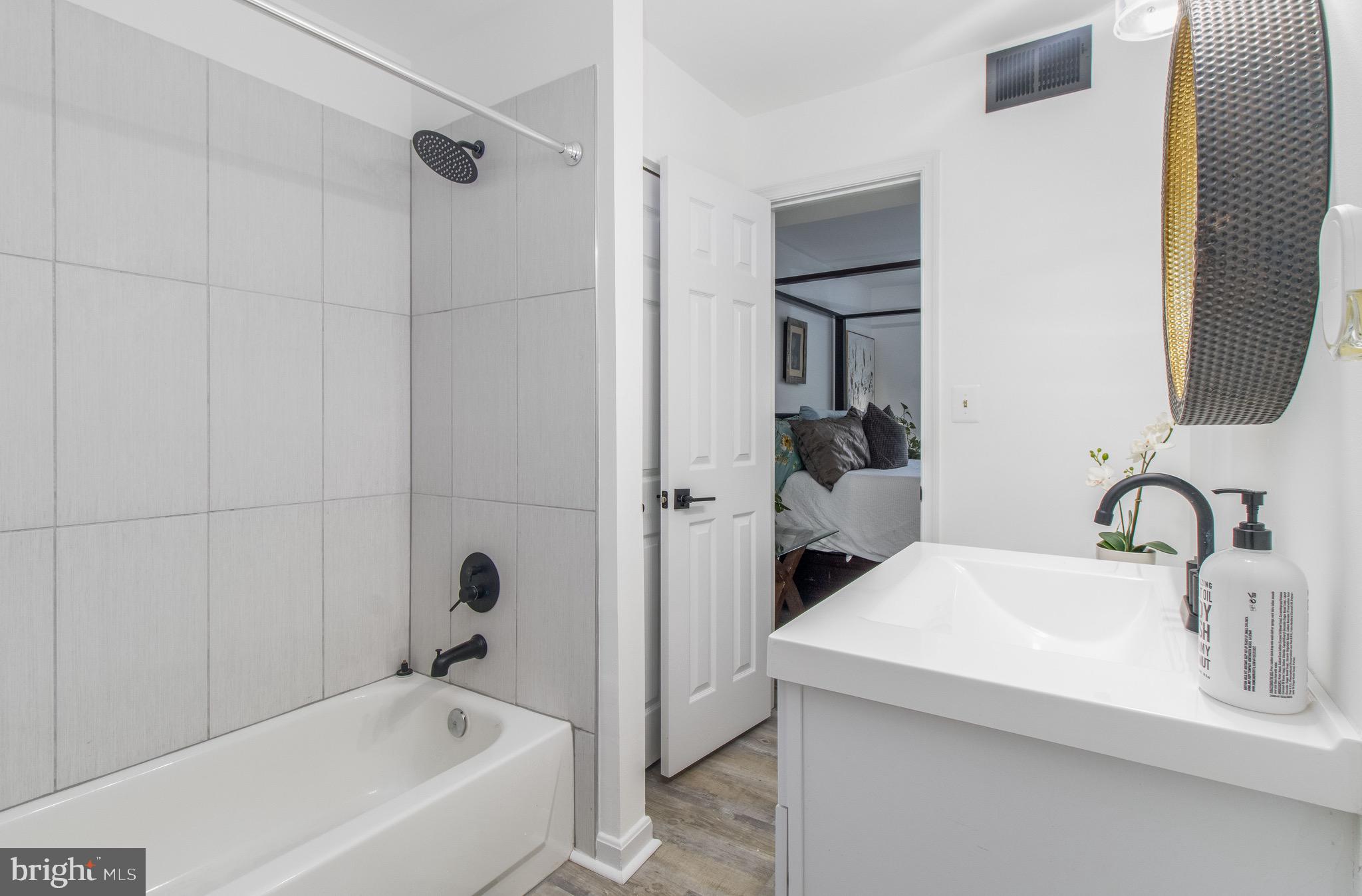 LAKE POINTE CONDOMINIUMS - Residential