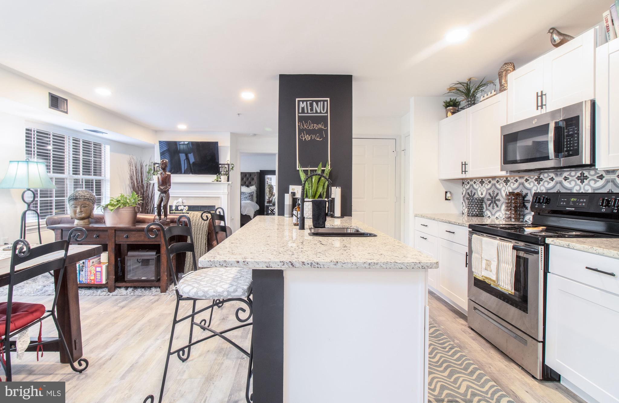 LAKE POINTE CONDOMINIUMS - Residential