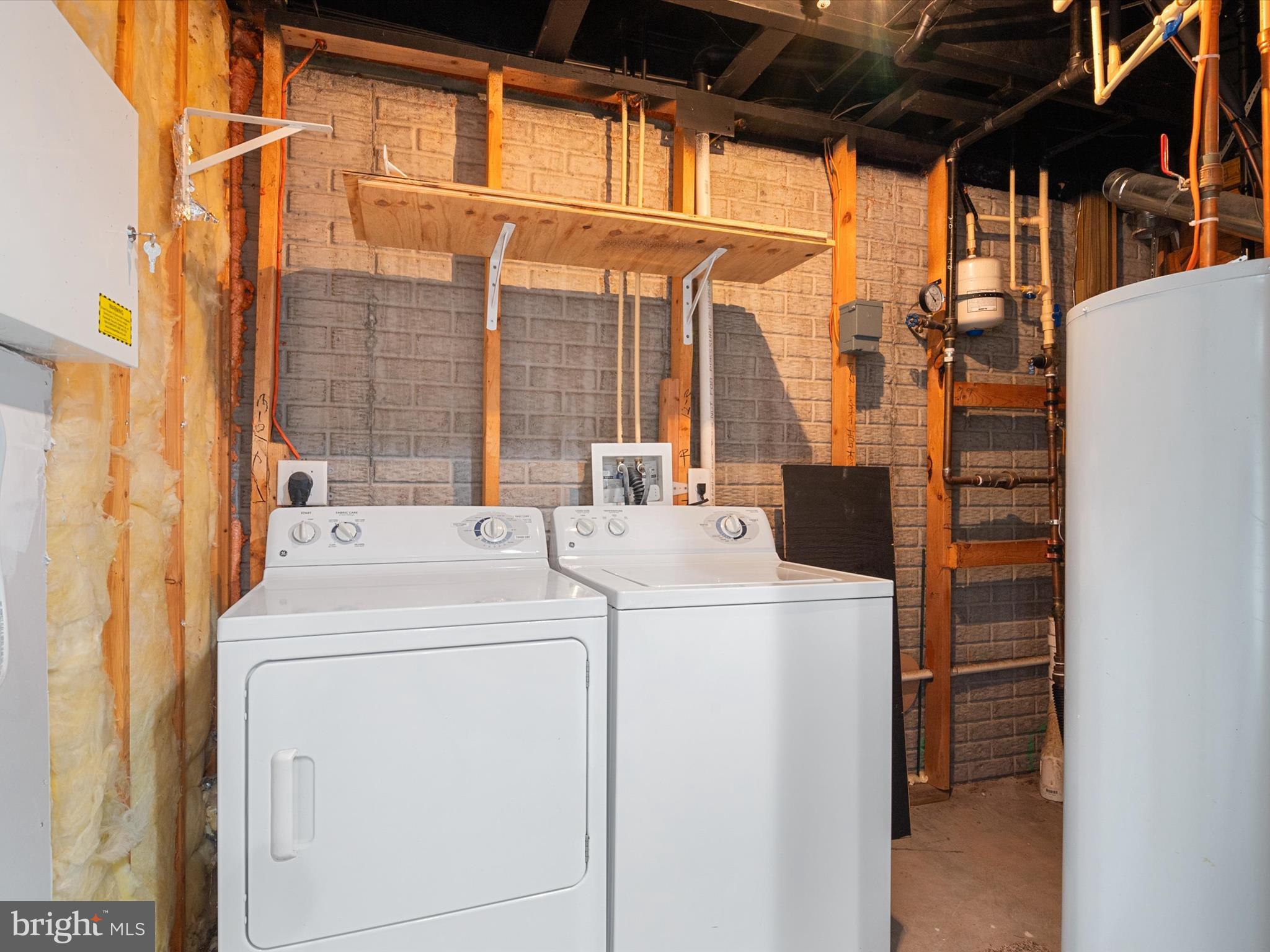 TANYARD SPRINGS - Residential Lease