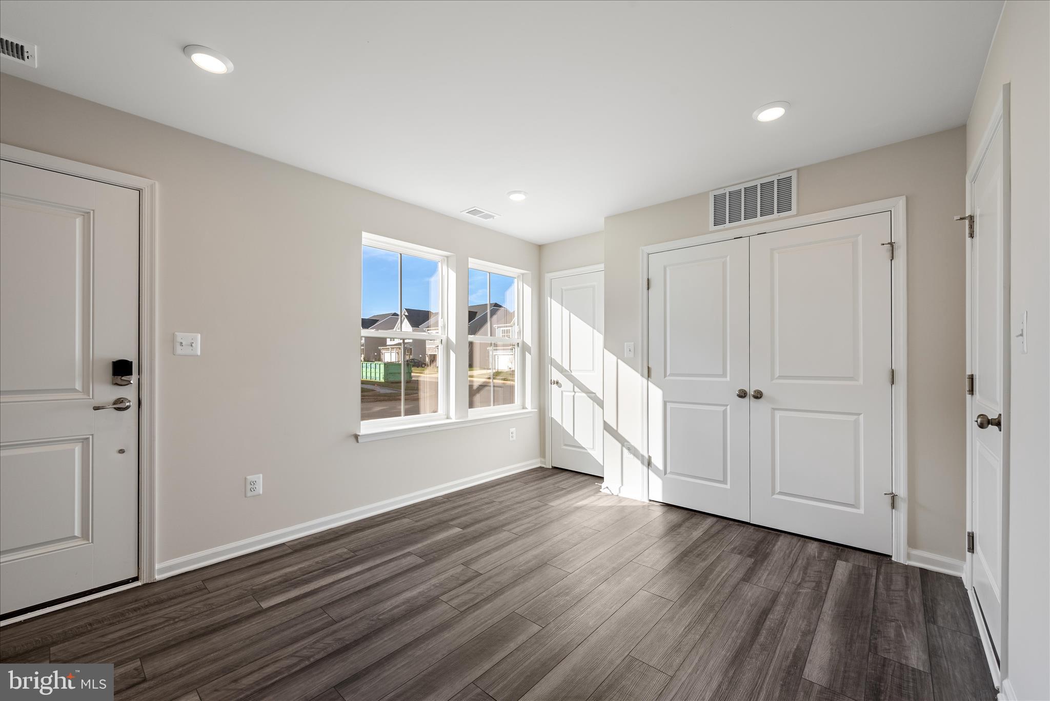 RED CLOVER MEADOWS - Residential Lease