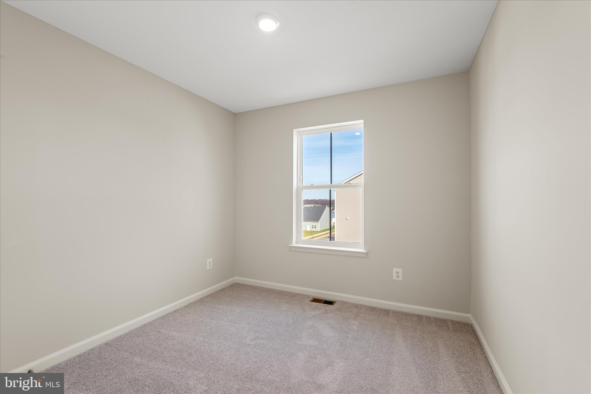 RED CLOVER MEADOWS - Residential Lease