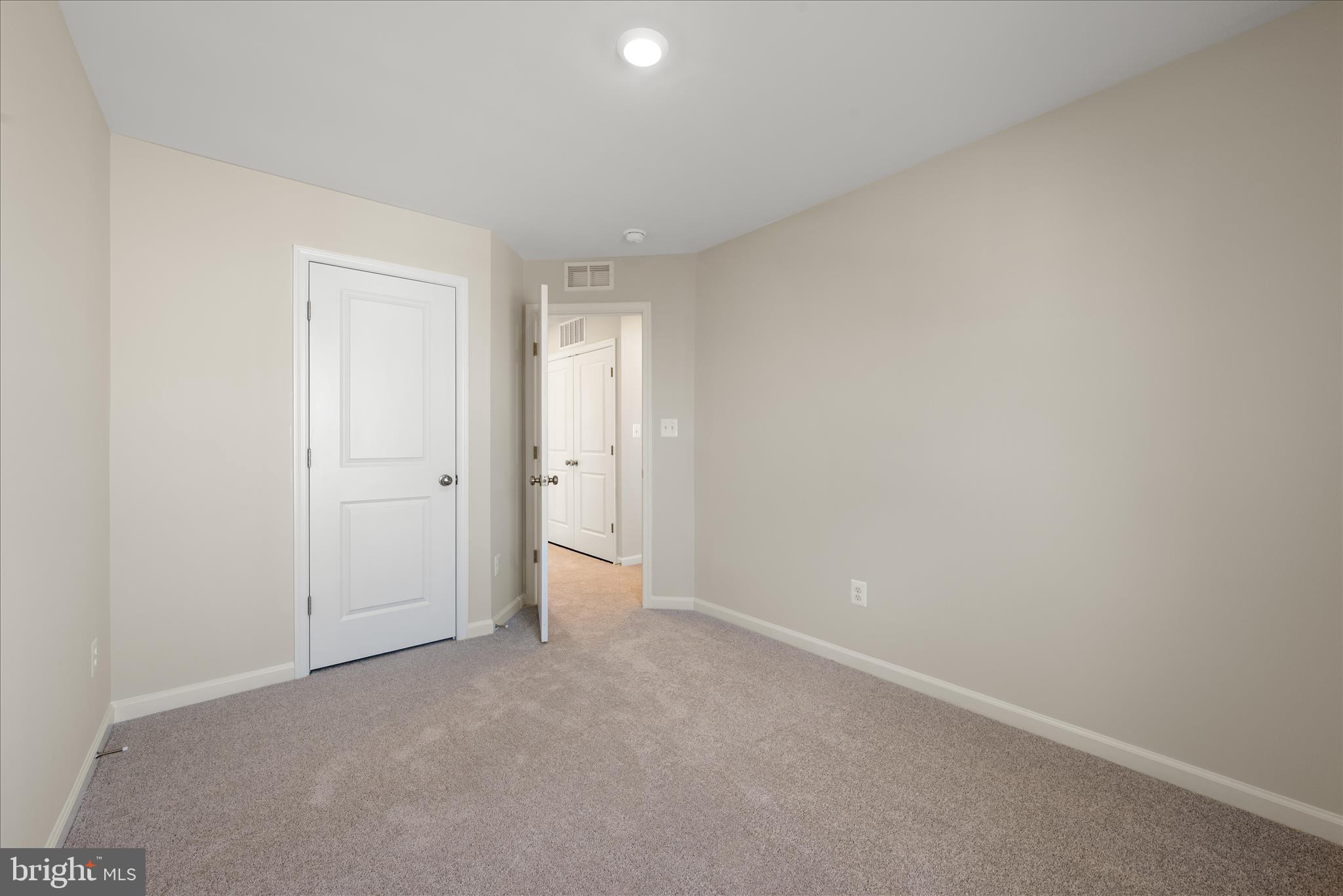 RED CLOVER MEADOWS - Residential Lease