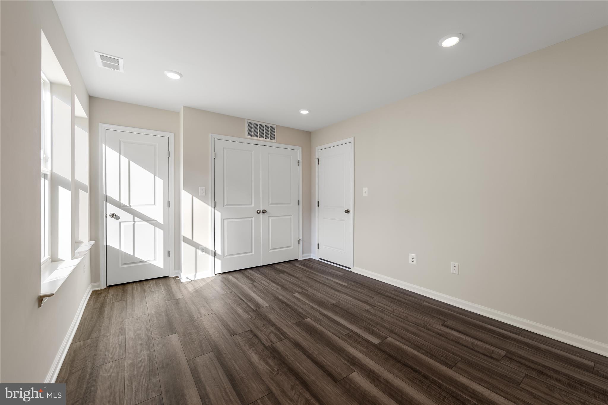 RED CLOVER MEADOWS - Residential Lease