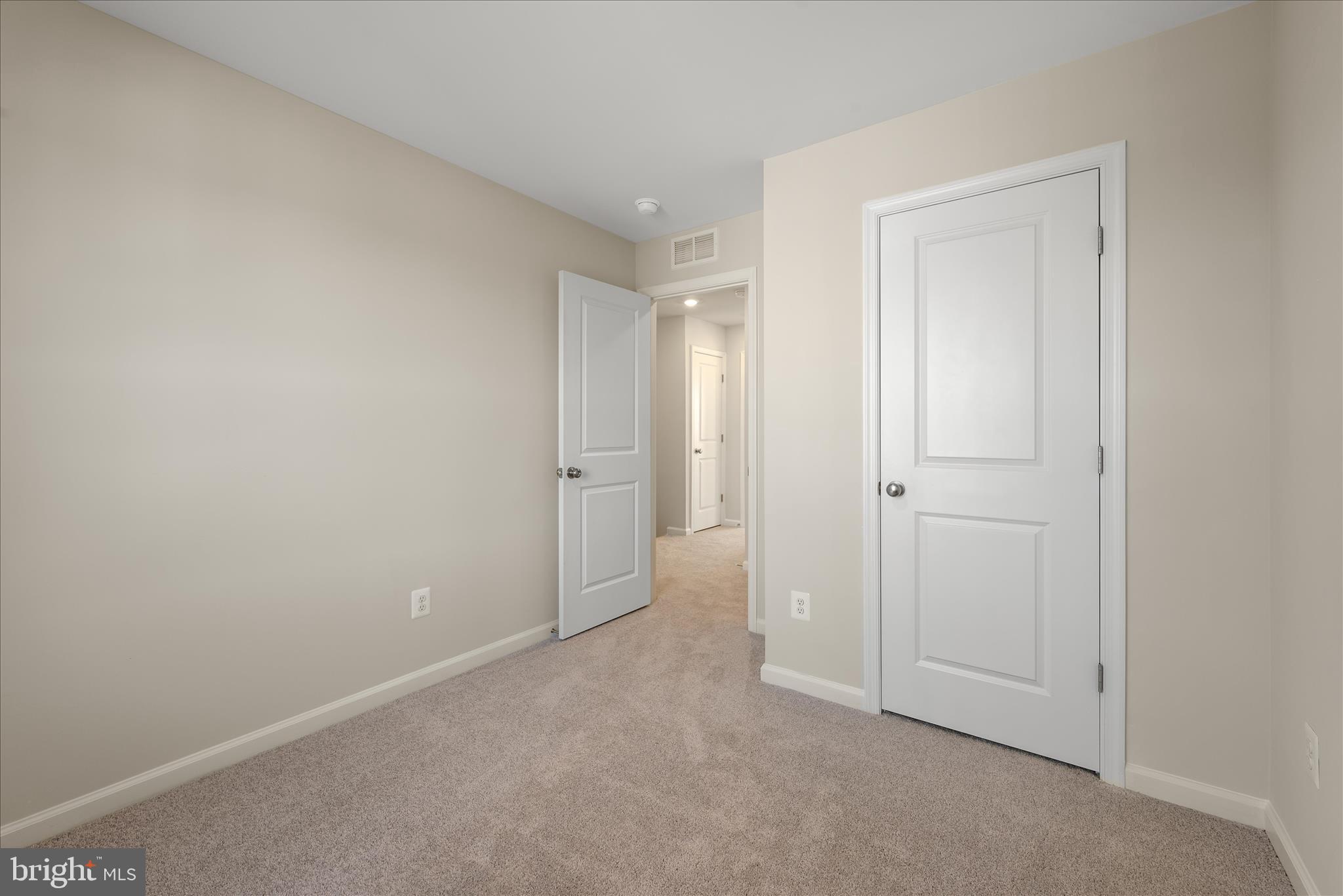 RED CLOVER MEADOWS - Residential Lease