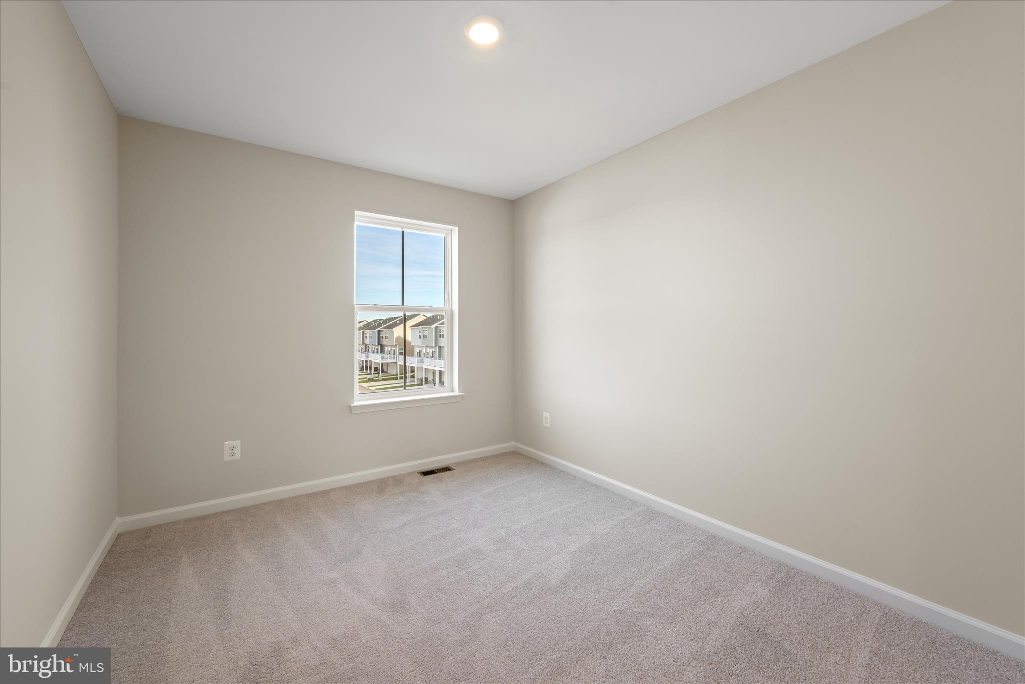 RED CLOVER MEADOWS - Residential Lease