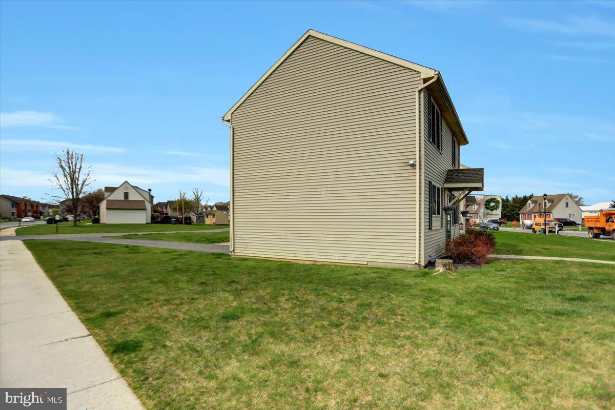 NICHOLSON SQUARE - Residential