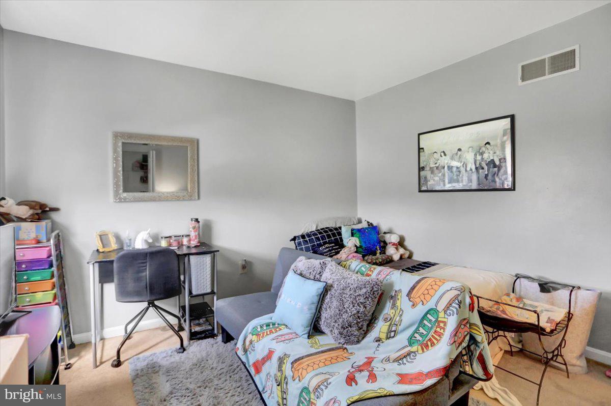 NICHOLSON SQUARE - Residential