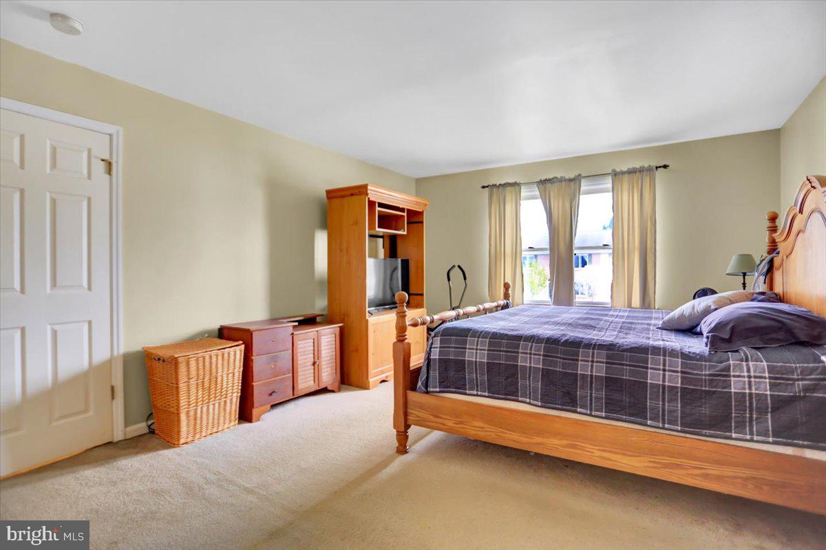 NICHOLSON SQUARE - Residential