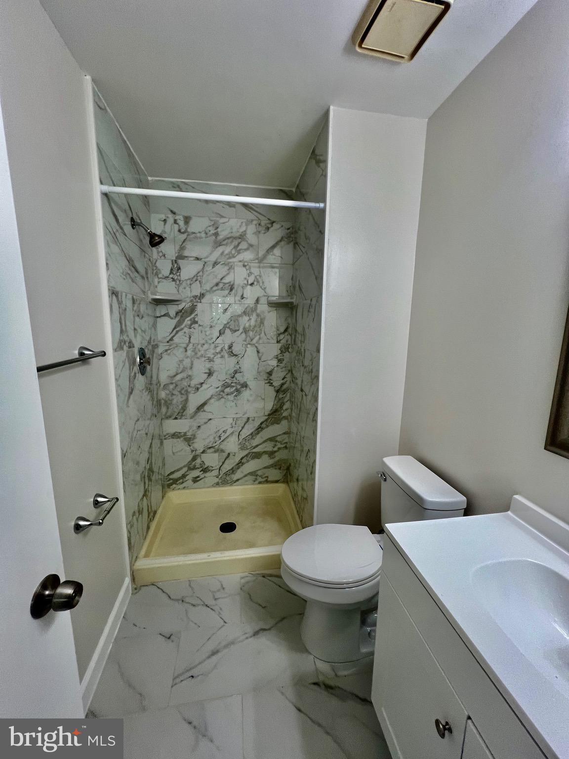 WINSLOW CHASE - Residential Lease