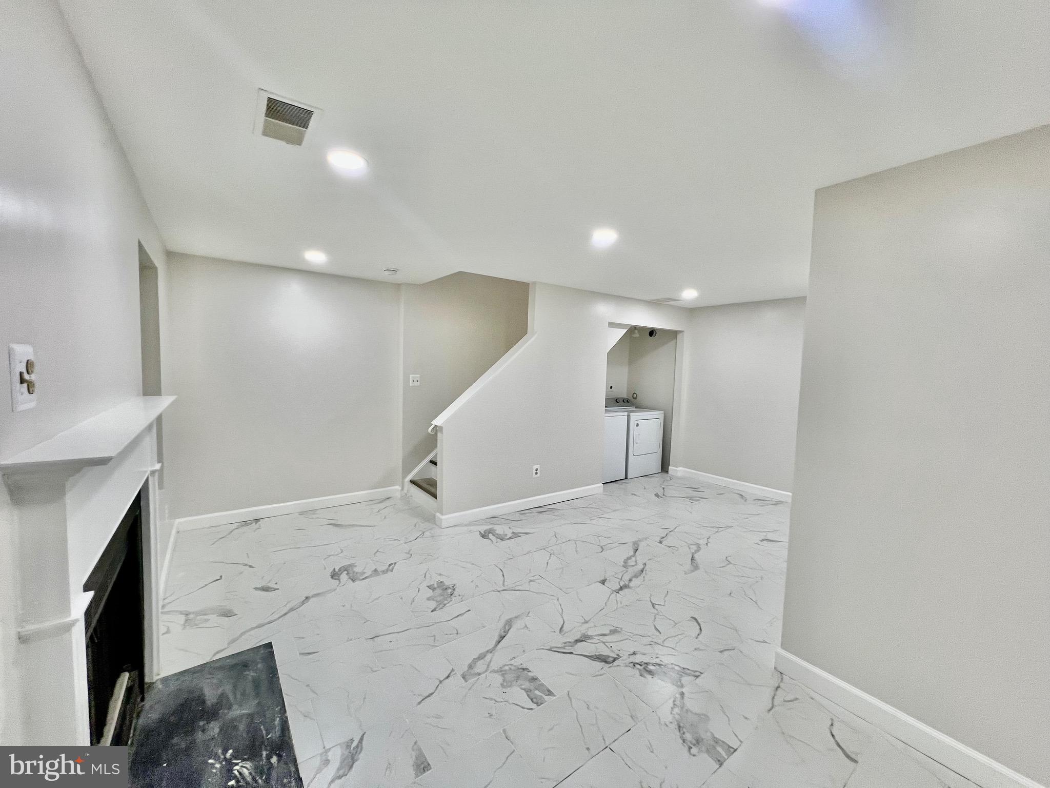 WINSLOW CHASE - Residential Lease