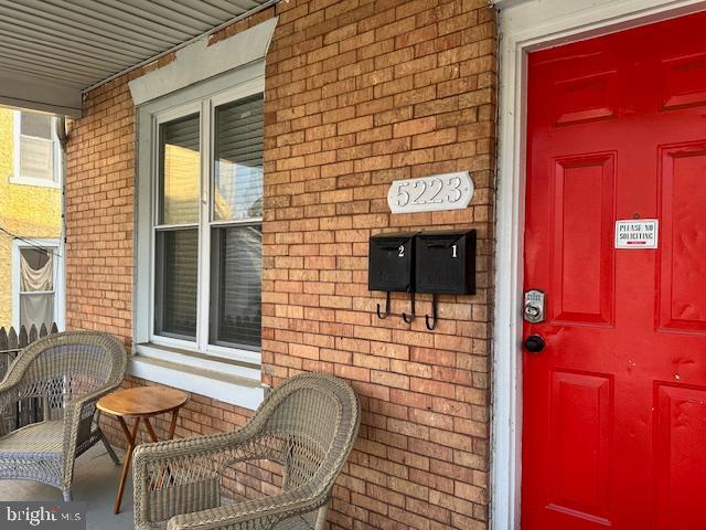 Welcome to 5223 Morris Street, a charming apartment #2 nestled in the heart of Germantown located on the quiet, tree-lined street. This well-maintained property offers spacious 2-bedroom, 1-bathroom unit, featuring hardwood floors and natural light throughout, eat-in kitchen with plenty of cabinet space, and modern bathroom. Both bedrooms are pretty large, have closets and brand new window coverings. Conveniently located near public transportation, train station and major highways – Route 1, and I-76. Just minutes from La Salle University, Drexel College of Medicine, and Germantown’s cultural and shopping district. Schedule a showing today – this unit won’t last!