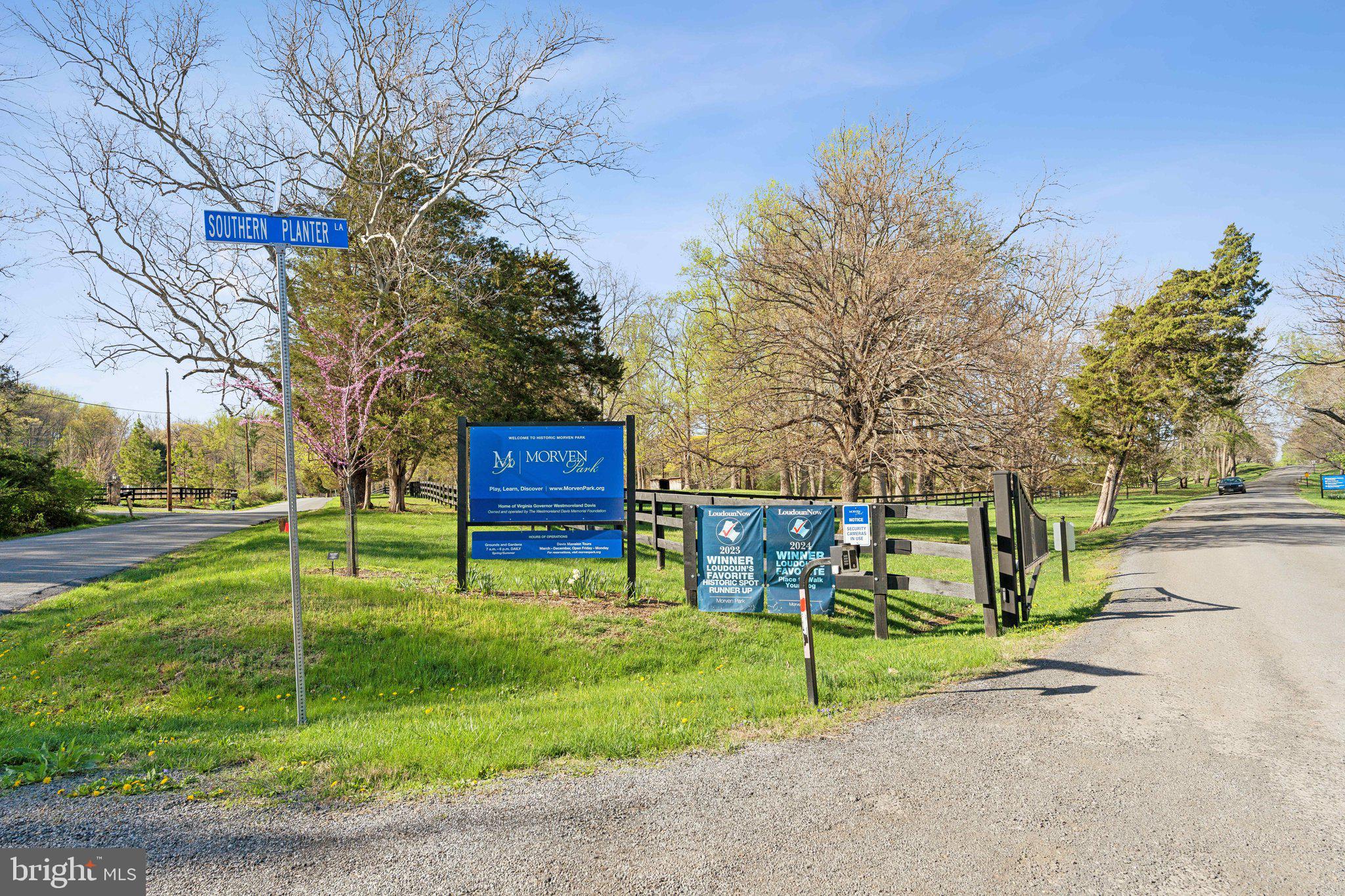 LEESBURG - Residential