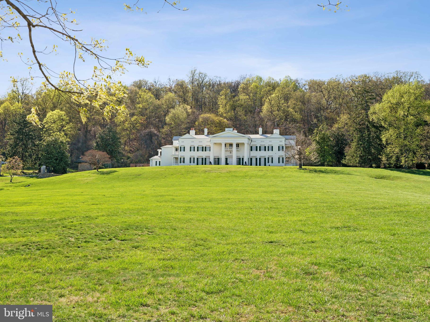 LEESBURG - Residential