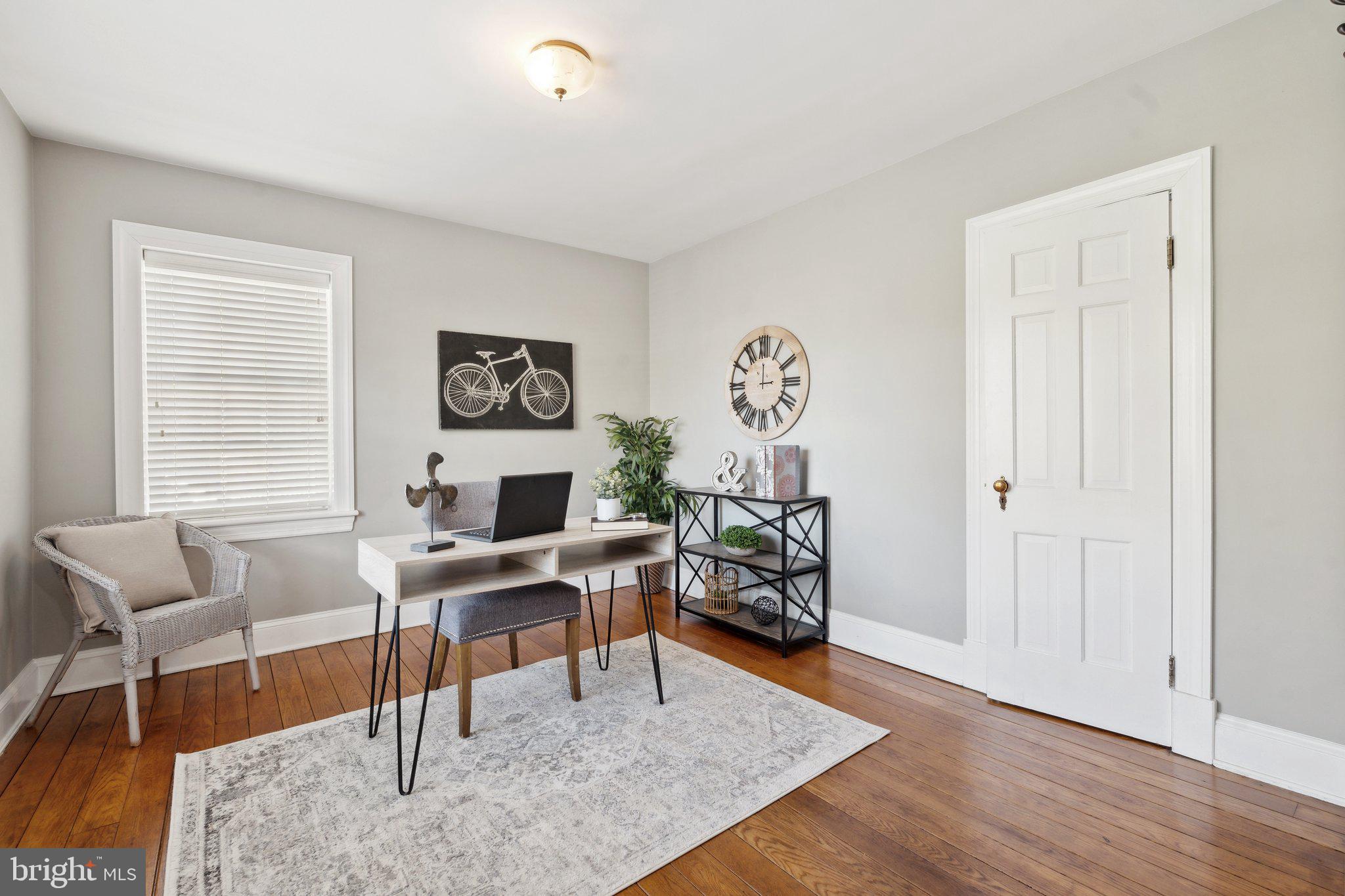 LEESBURG - Residential