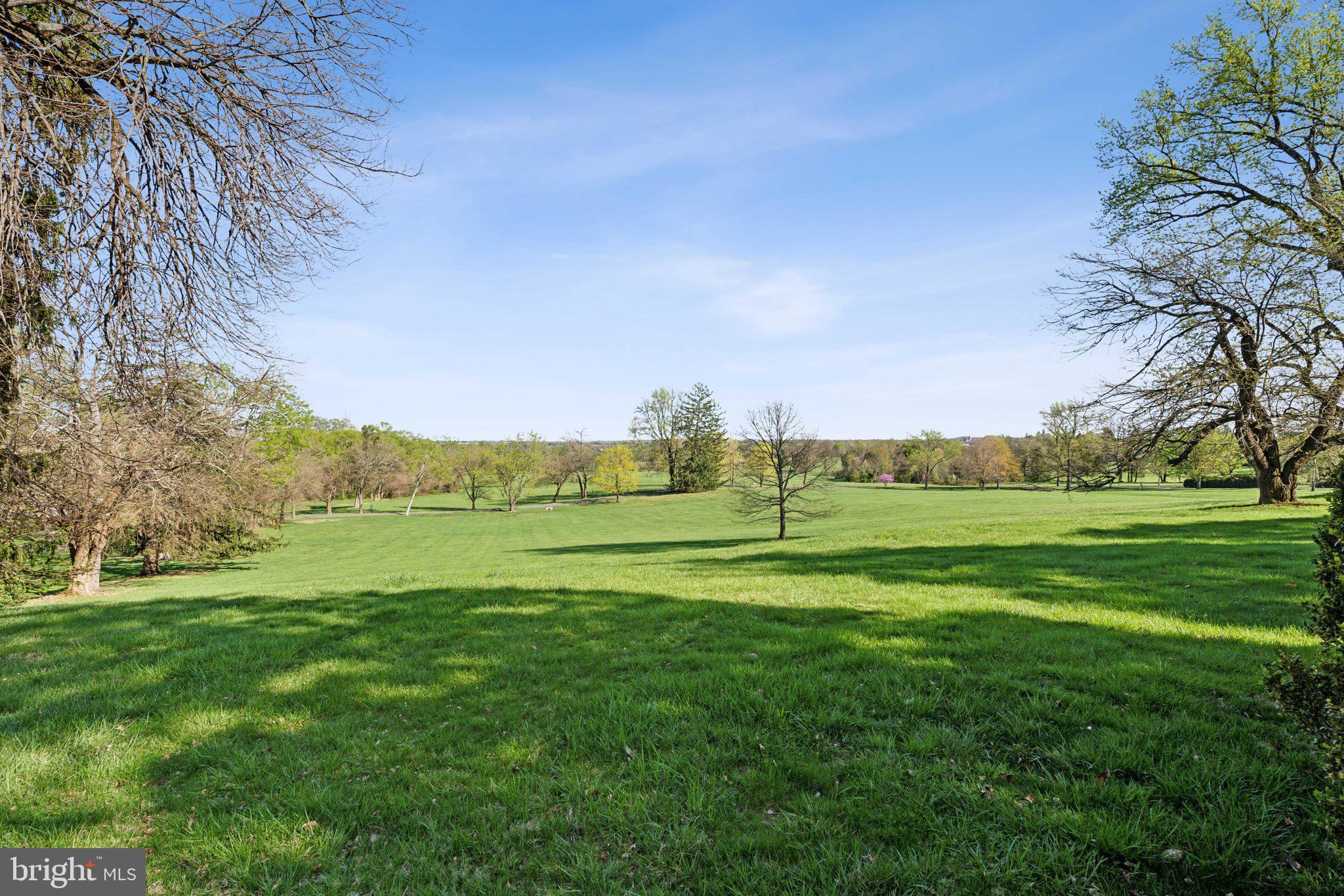LEESBURG - Residential