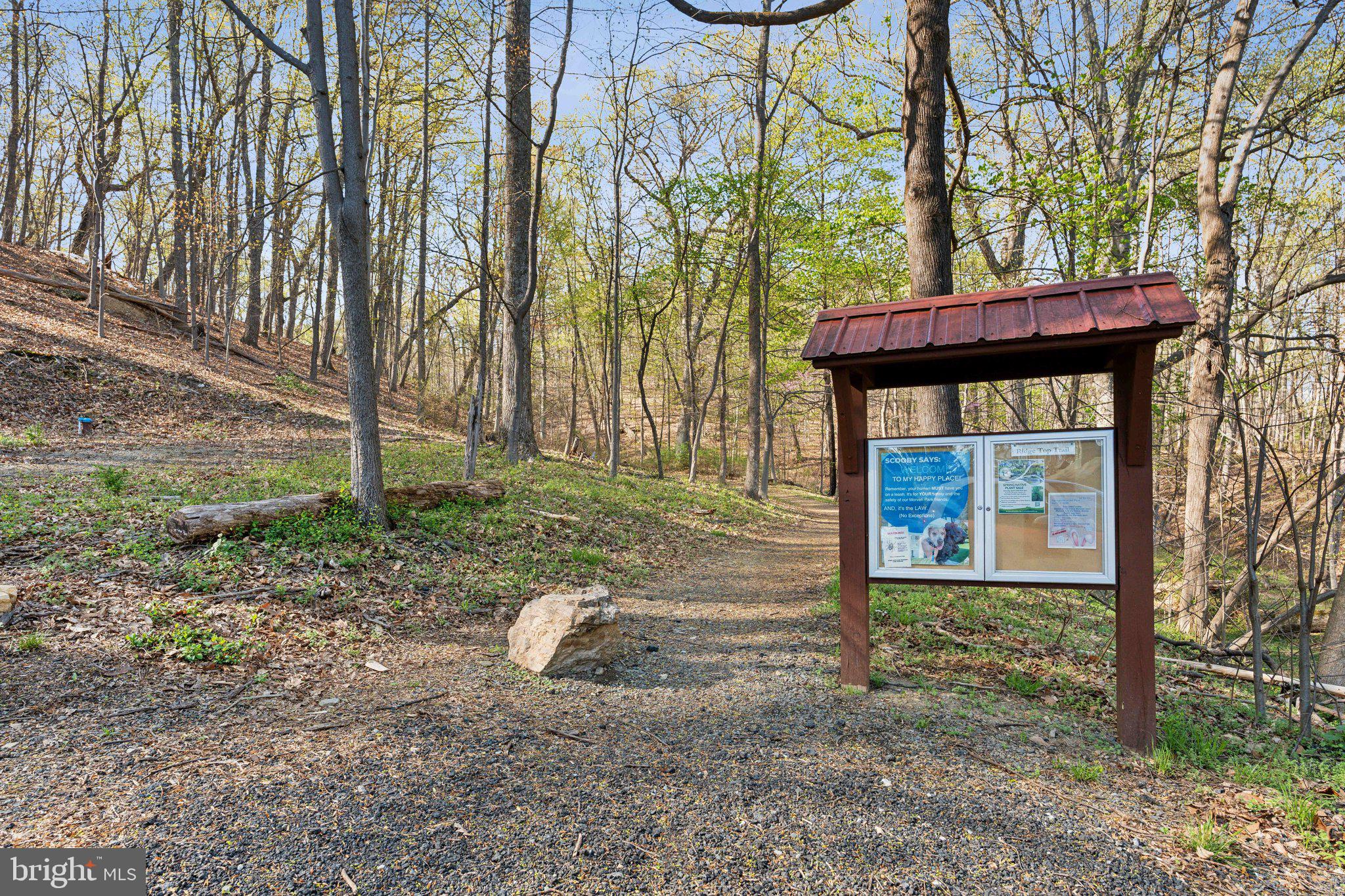 LEESBURG - Residential