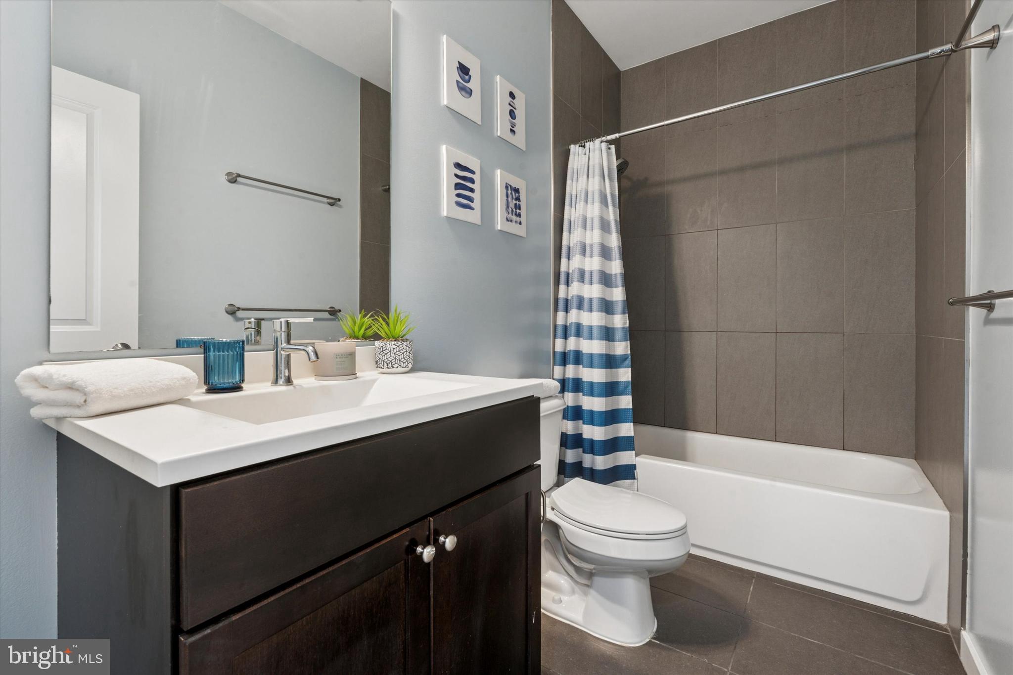 FRANCISVILLE - Residential