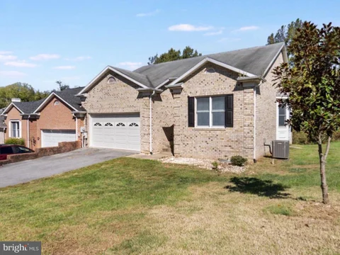 43 Bon Aire Drive, Shepherdstown, WV 25443 - #: WVJF2026614
