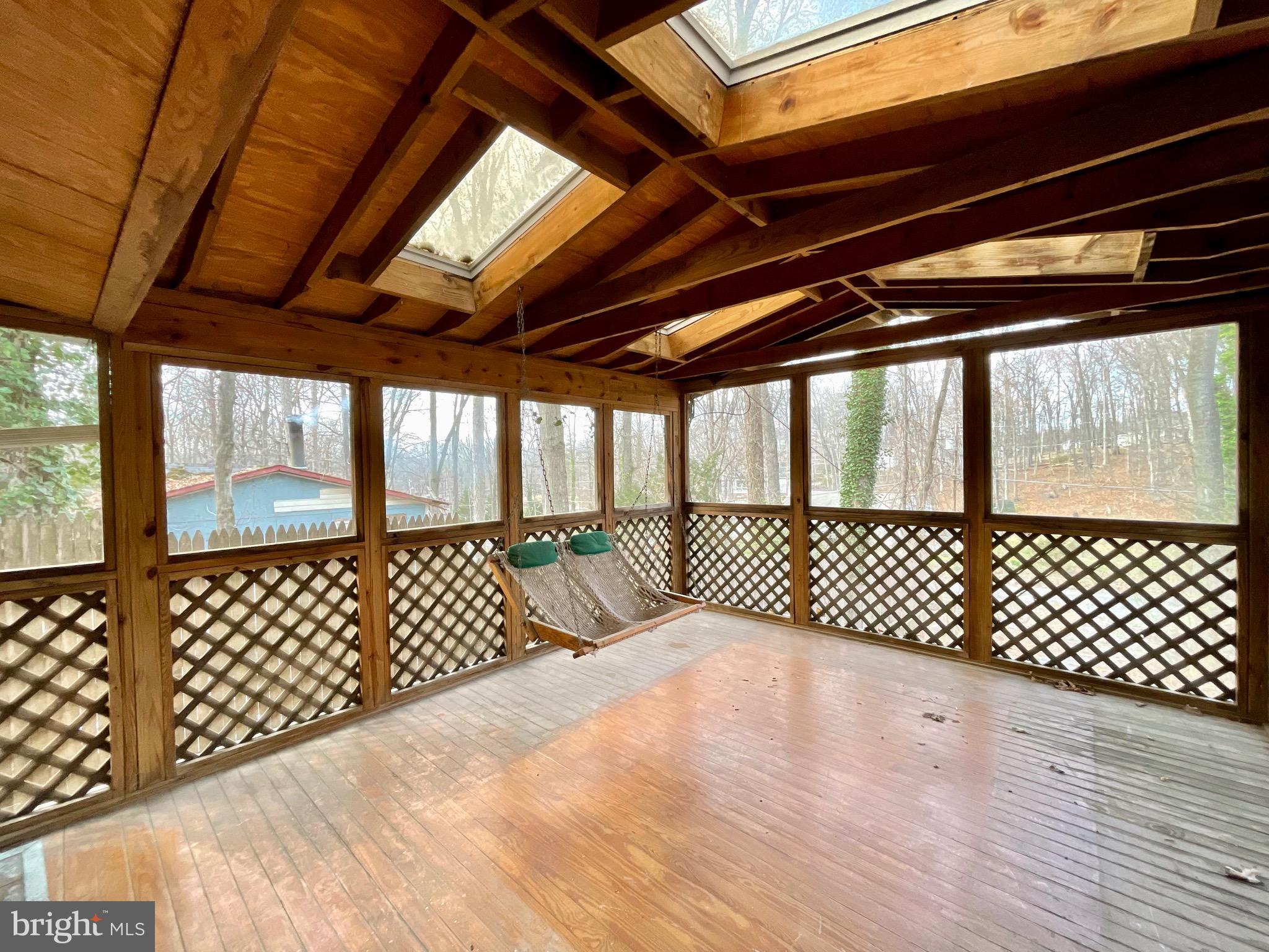 SHANNONDALE - Residential