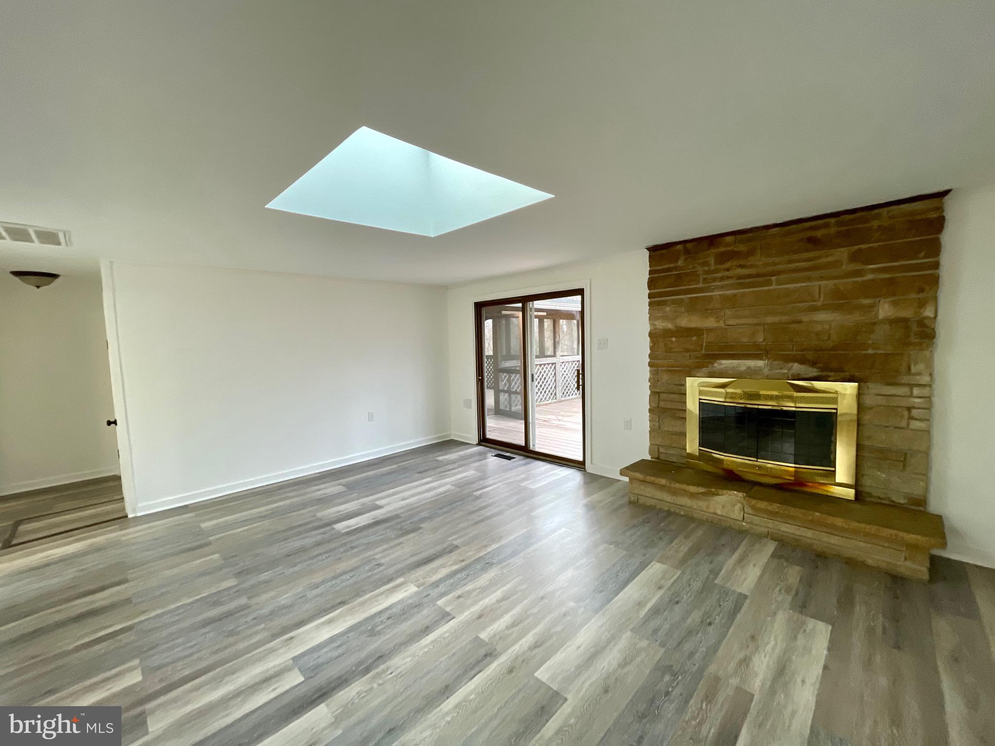 SHANNONDALE - Residential