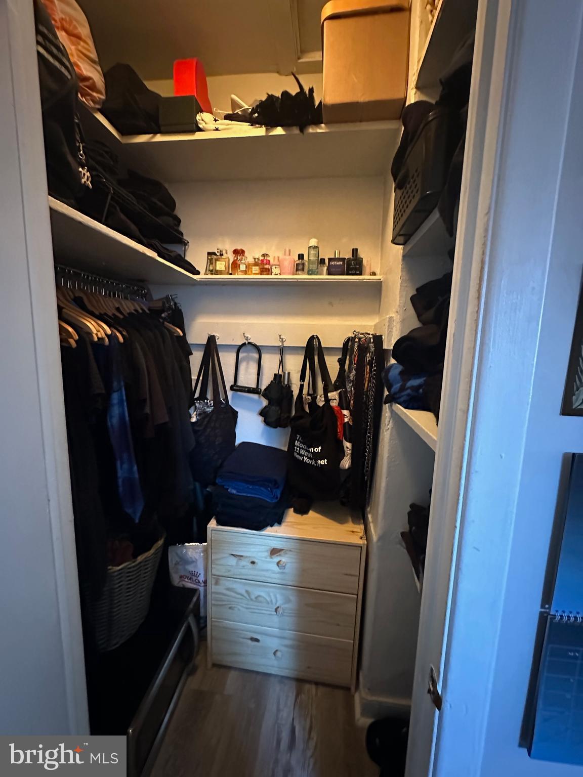 WASHINGTON SQ - Residential Lease