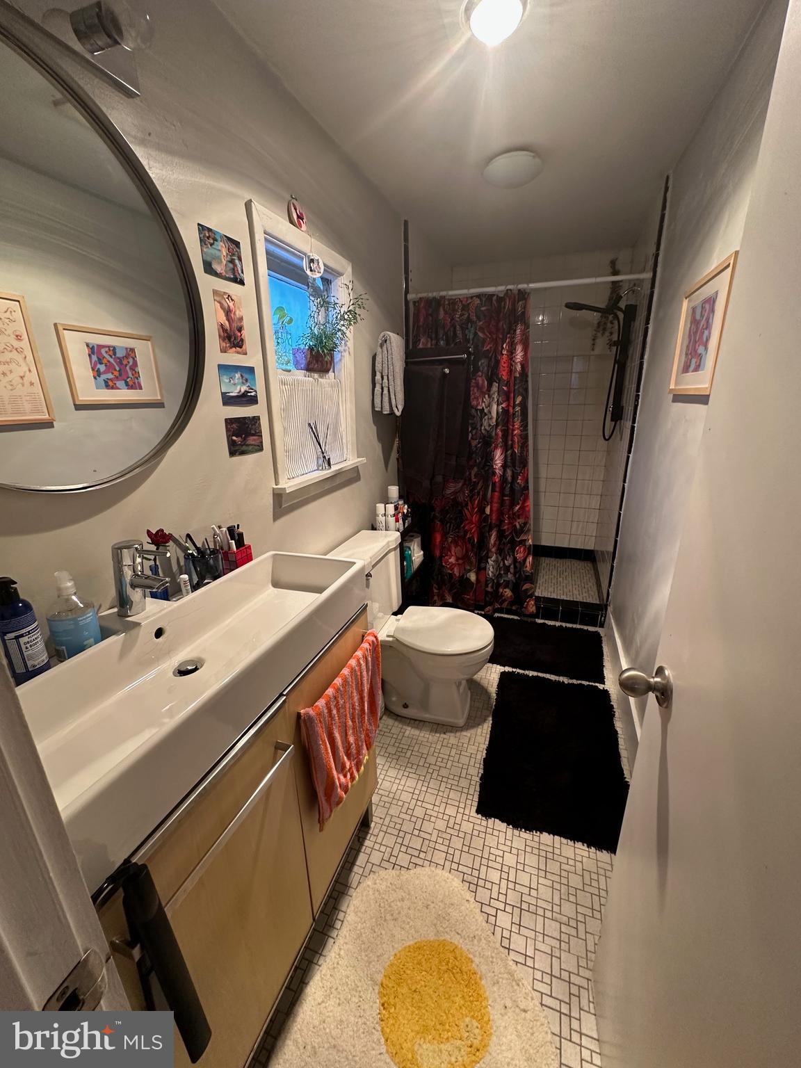 WASHINGTON SQ - Residential Lease