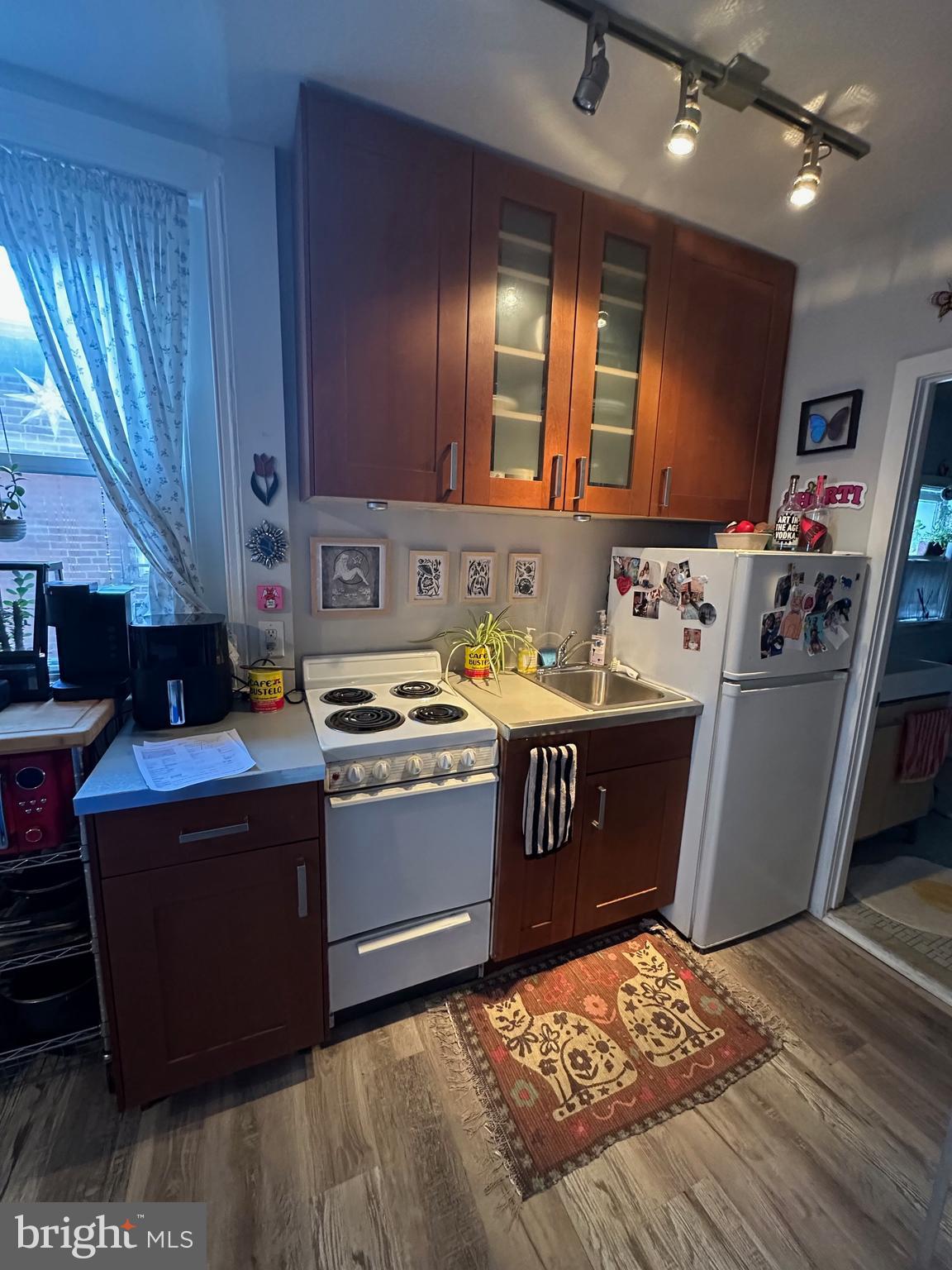 WASHINGTON SQ - Residential Lease