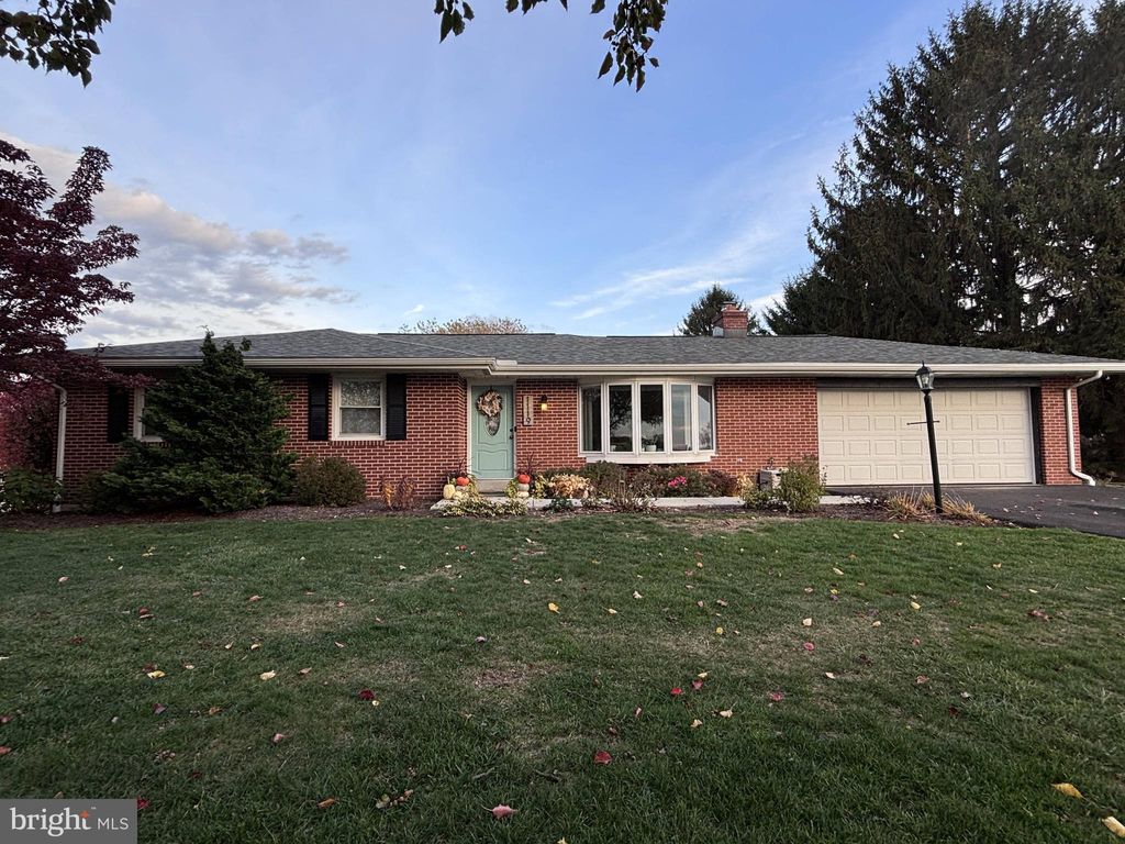 Photo of 1119 E Meadow Road, MANHEIM, PA 17545 (MLS # PALA2079432)
