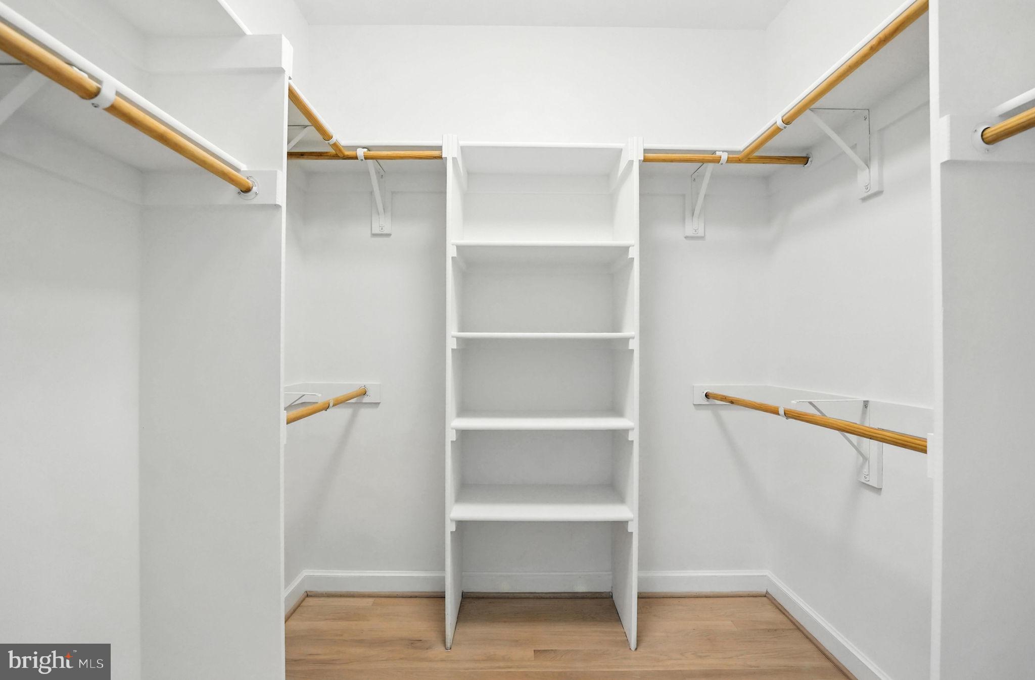 DEL RAY - Residential