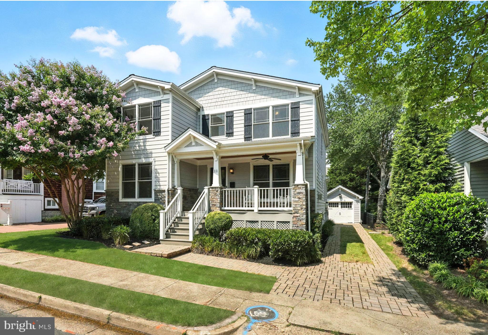 11 W DEL RAY AVENUE