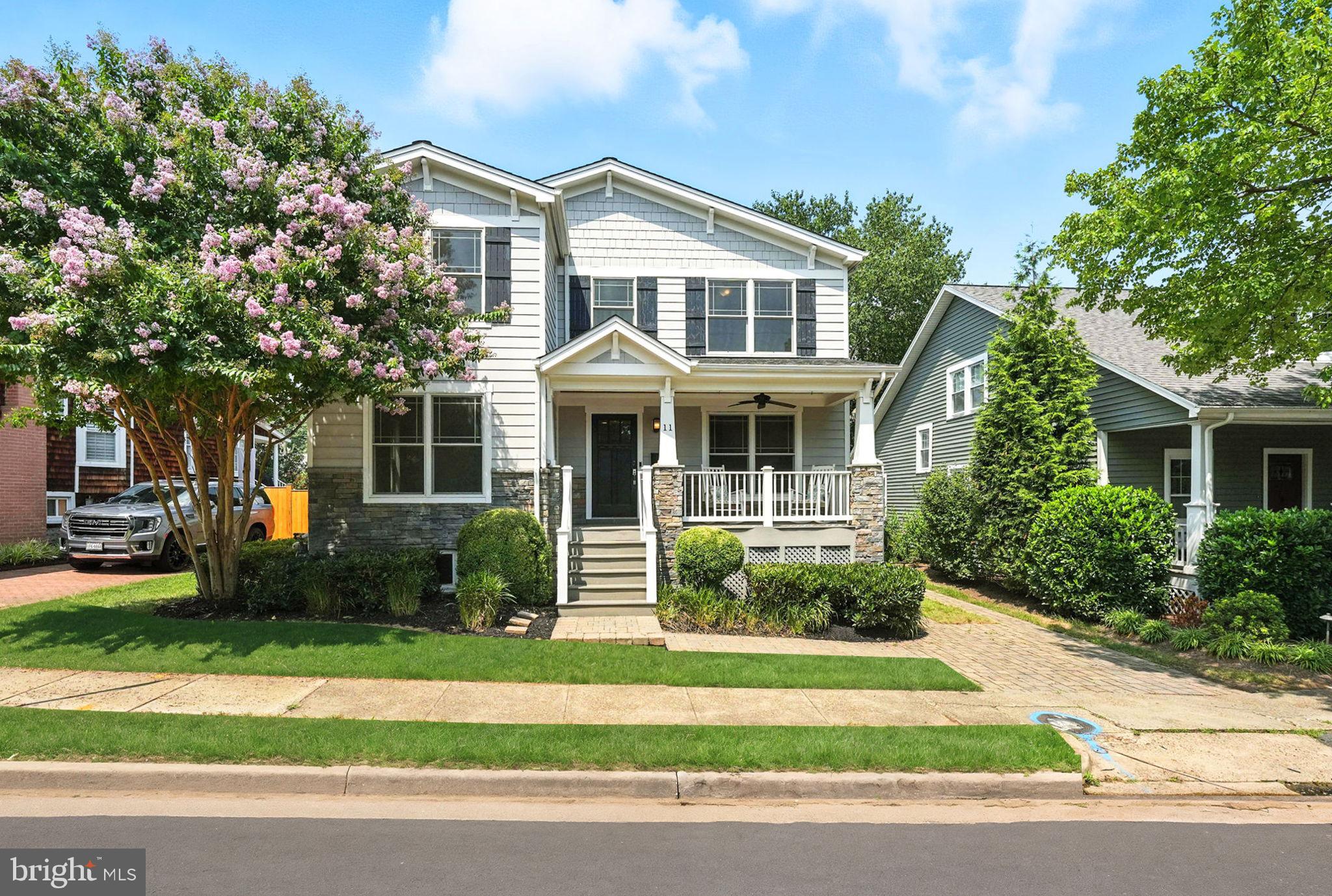11 W DEL RAY AVENUE