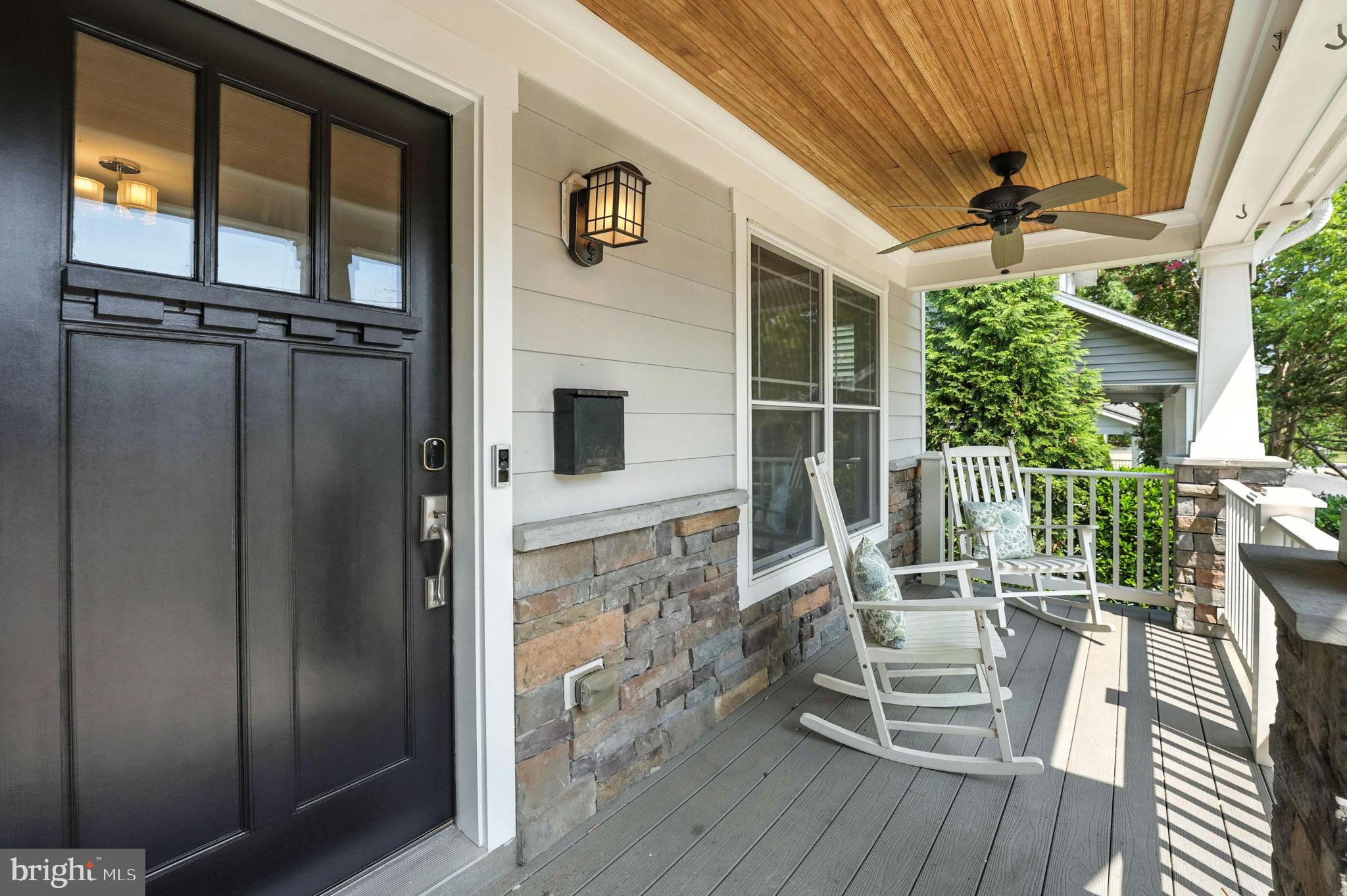 11 W DEL RAY AVENUE