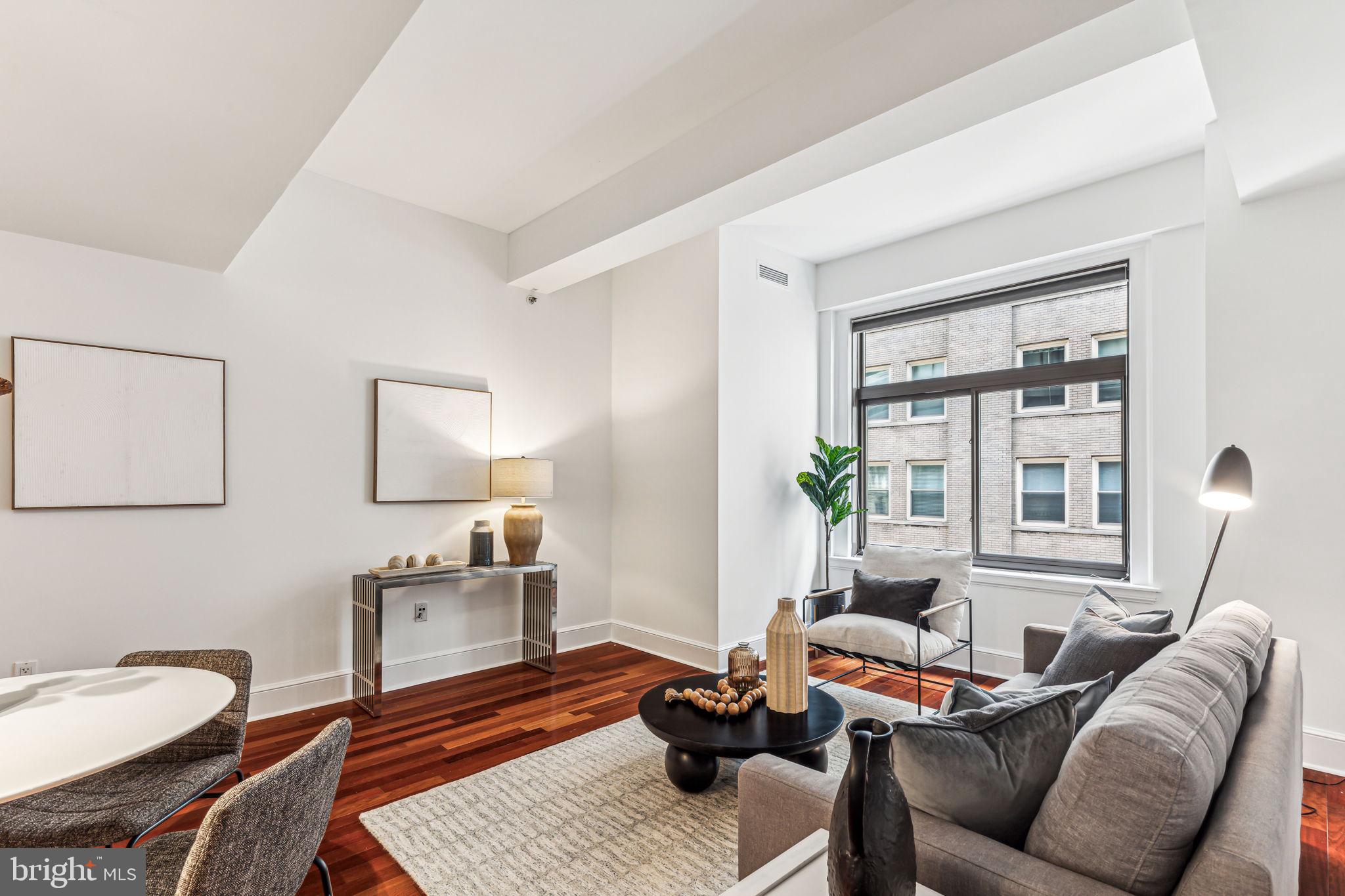 1500 CHESTNUT STREET 5E