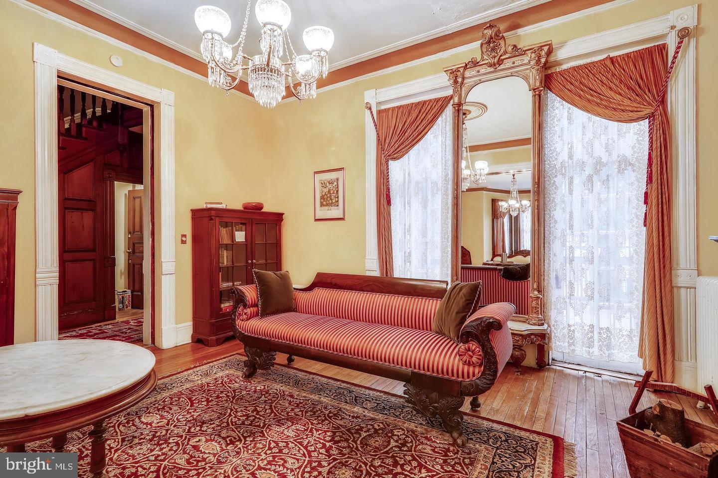 23 LOGAN CIRCLE NW