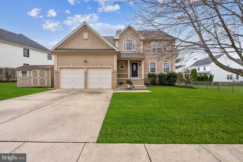 Photo of 4 Saratoga Springs Drive, CINNAMINSON, NJ 08077 (MLS # NJBL2106508)