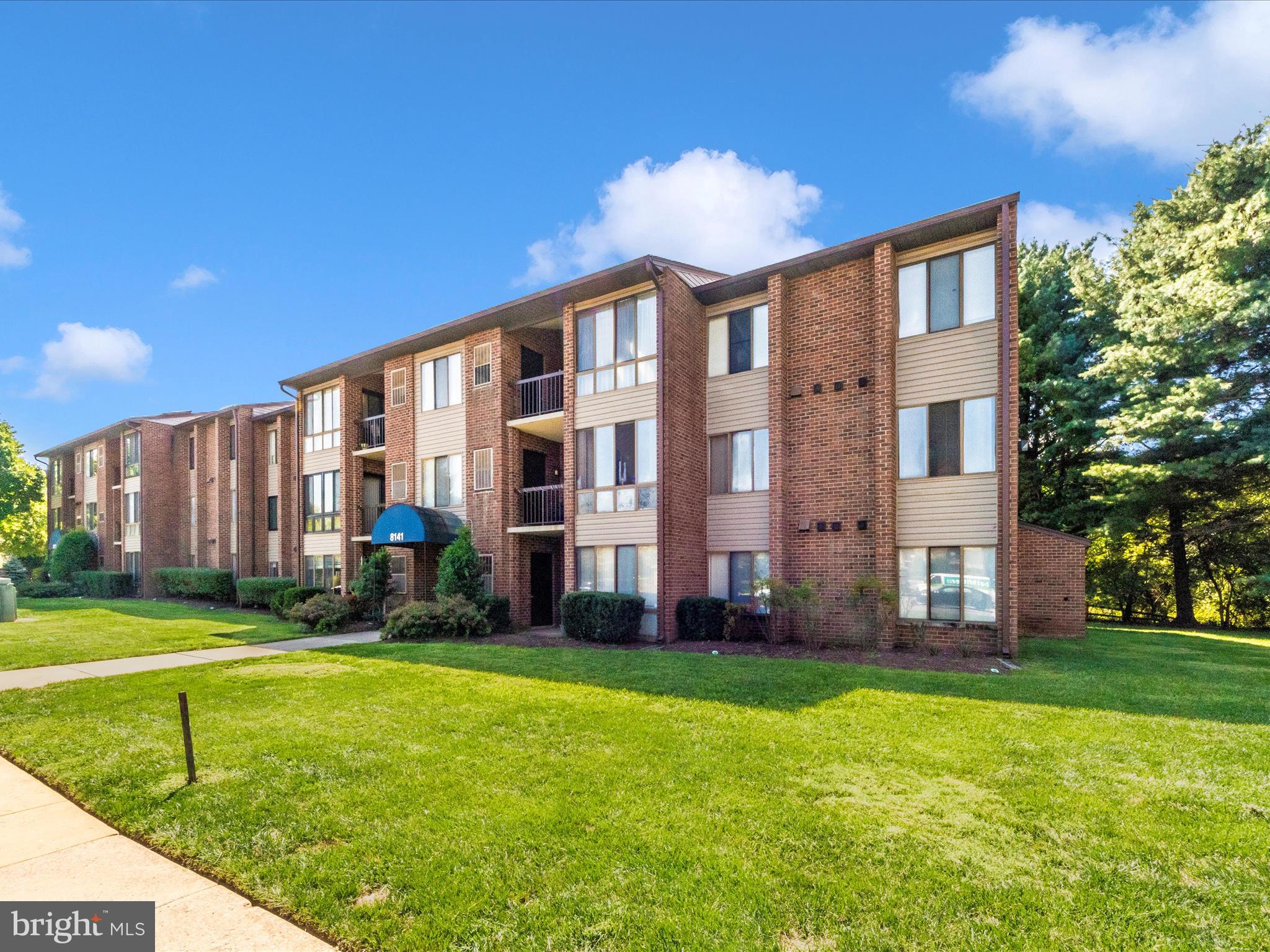 MALLARD COVE CONDOMINIUMS - Residential