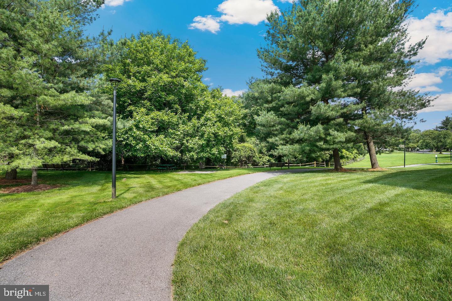 MALLARD COVE CONDOMINIUMS - Residential