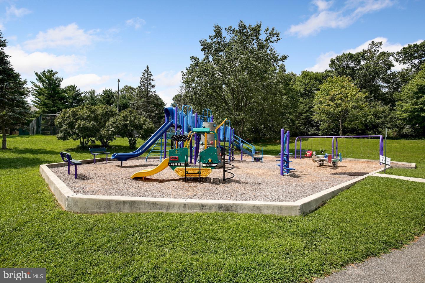 MALLARD COVE CONDOMINIUMS - Residential