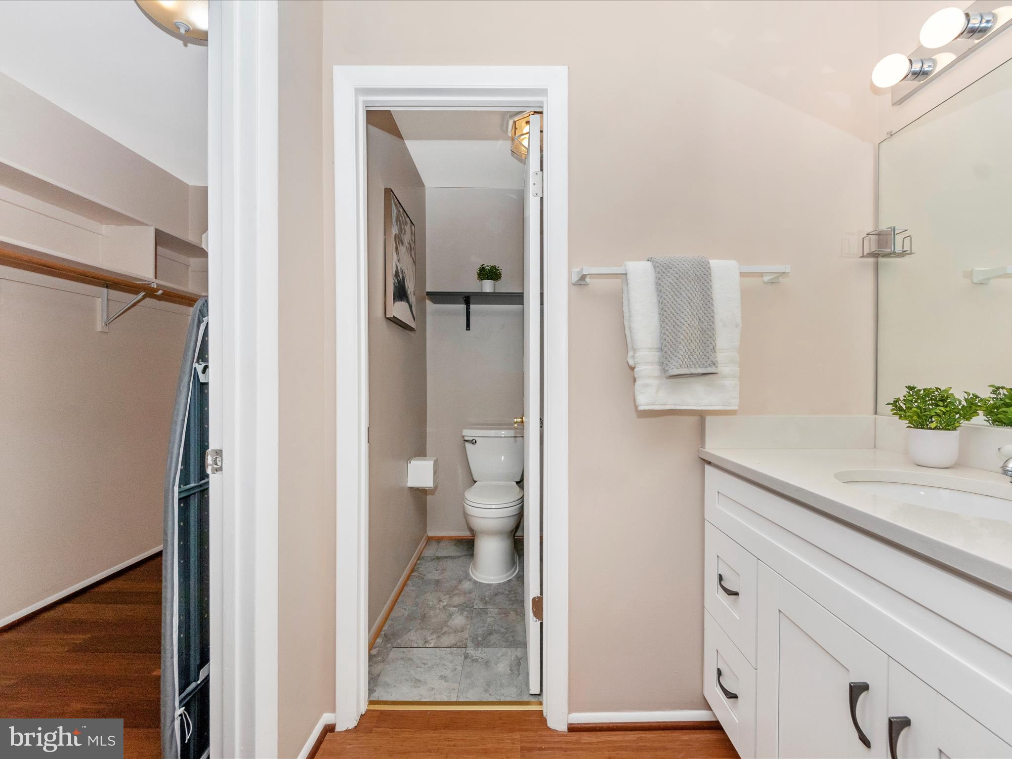 MALLARD COVE CONDOMINIUMS - Residential