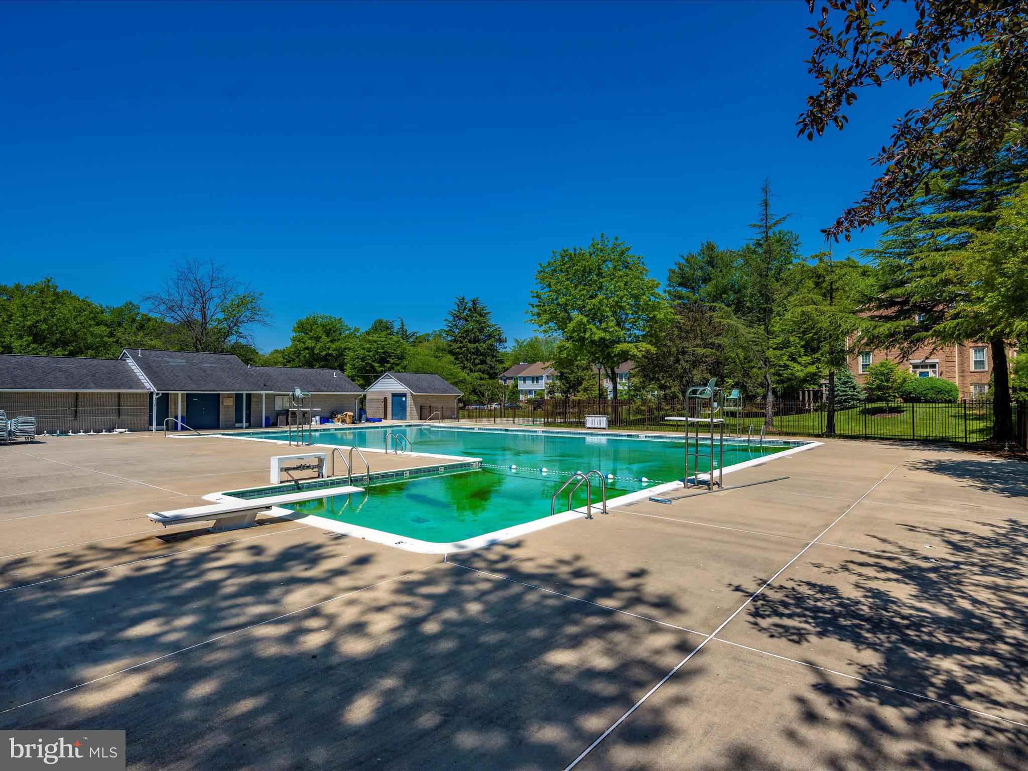 MALLARD COVE CONDOMINIUMS - Residential