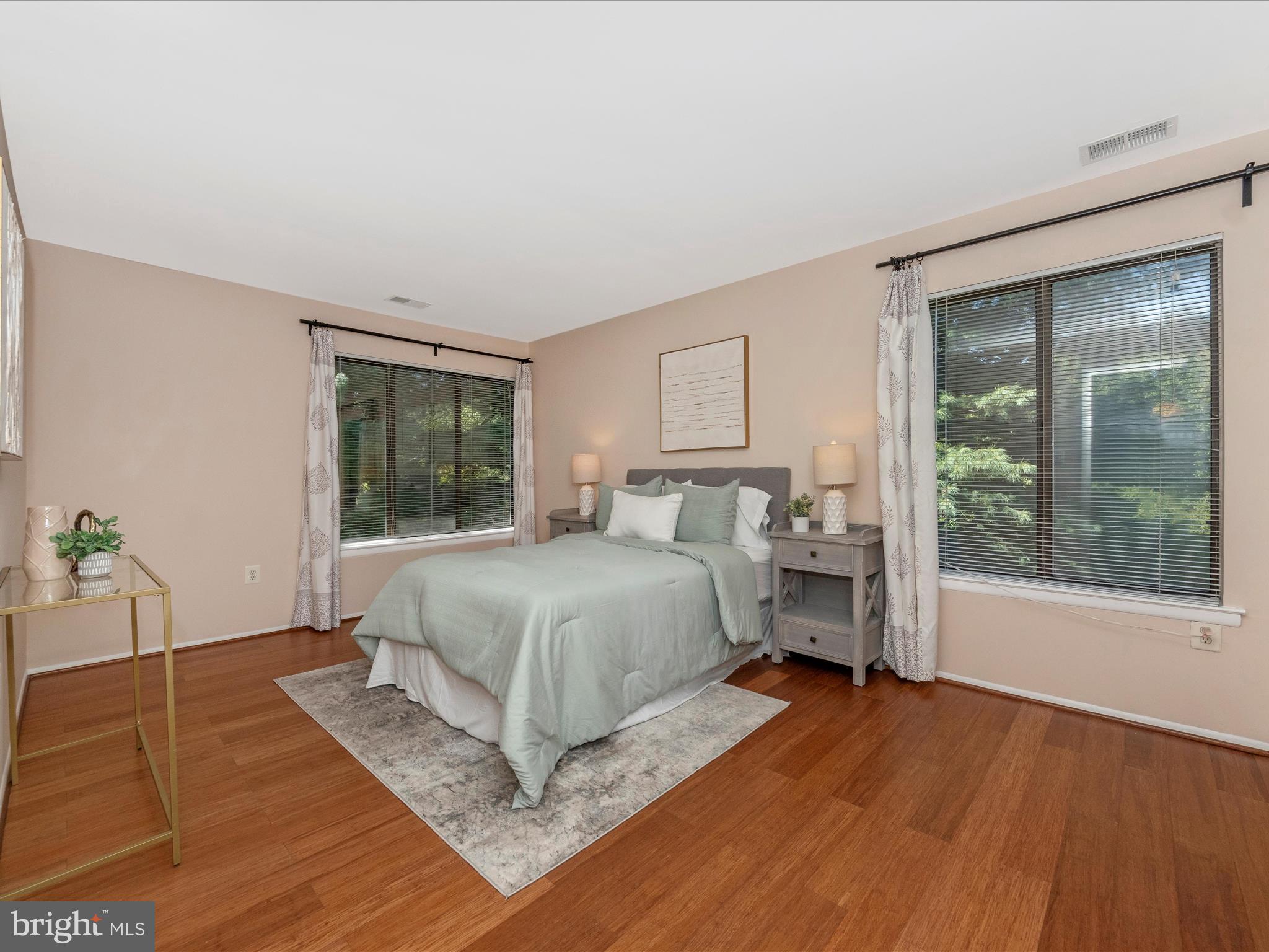 MALLARD COVE CONDOMINIUMS - Residential