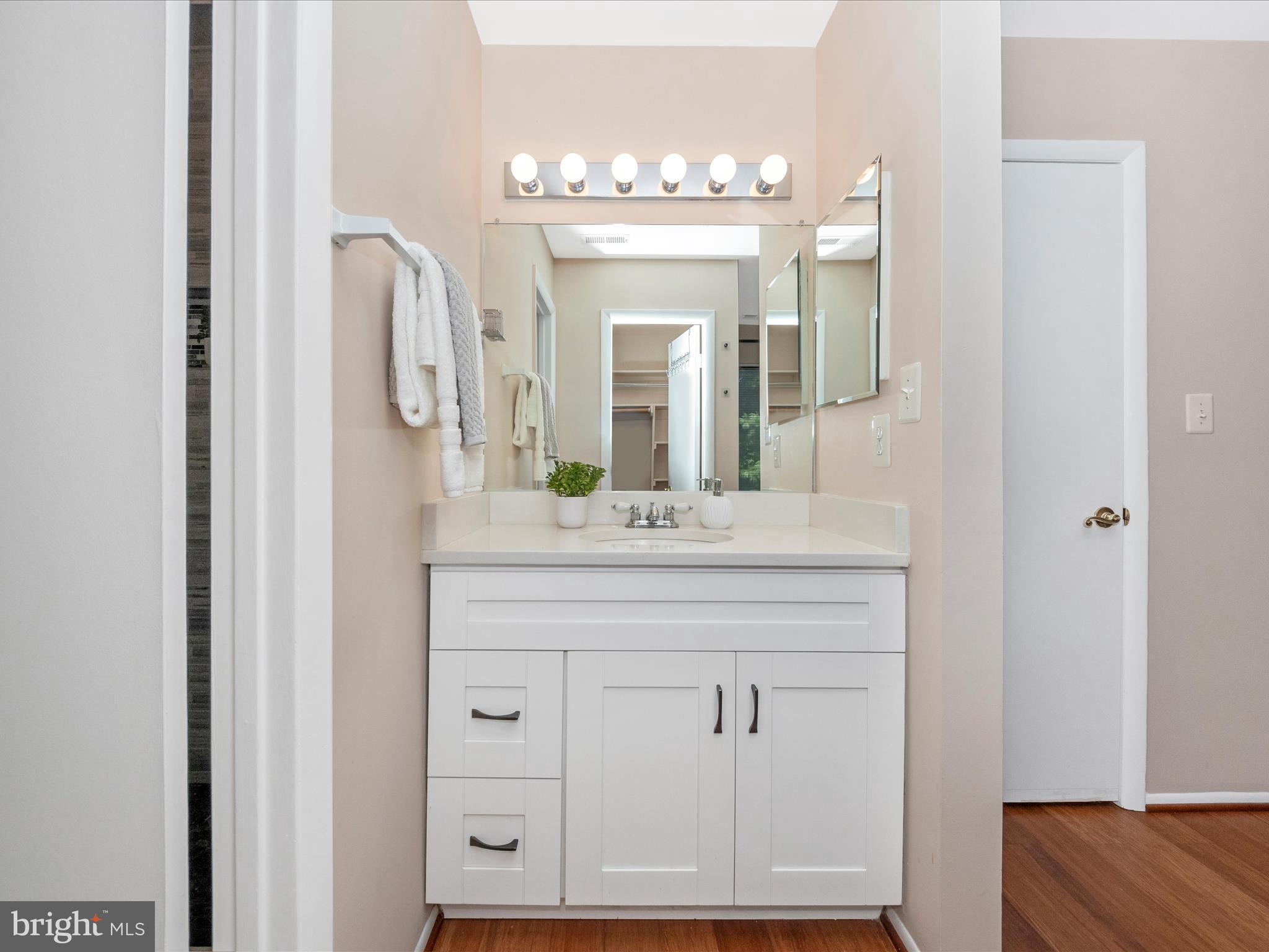 MALLARD COVE CONDOMINIUMS - Residential