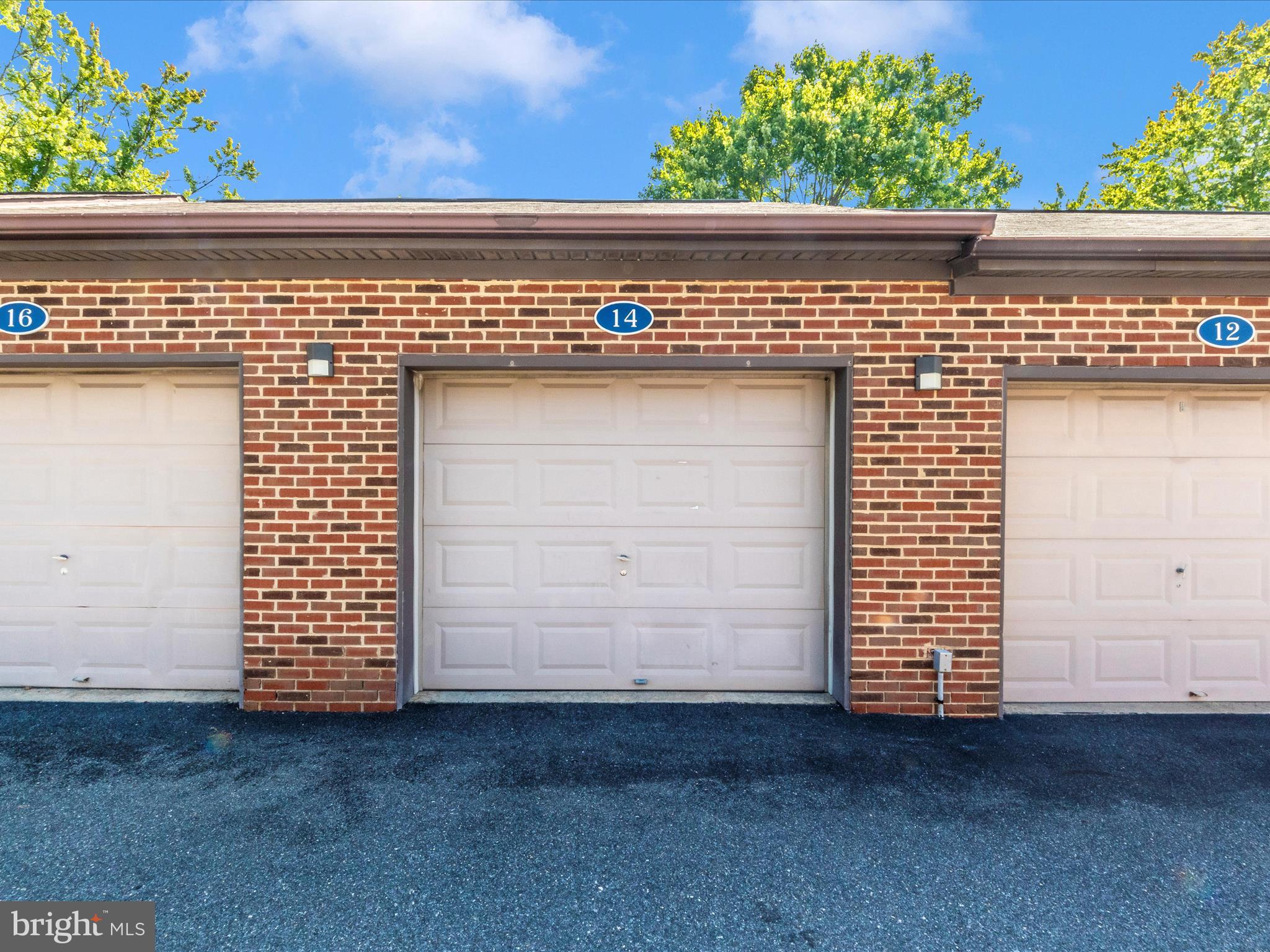 MALLARD COVE CONDOMINIUMS - Residential