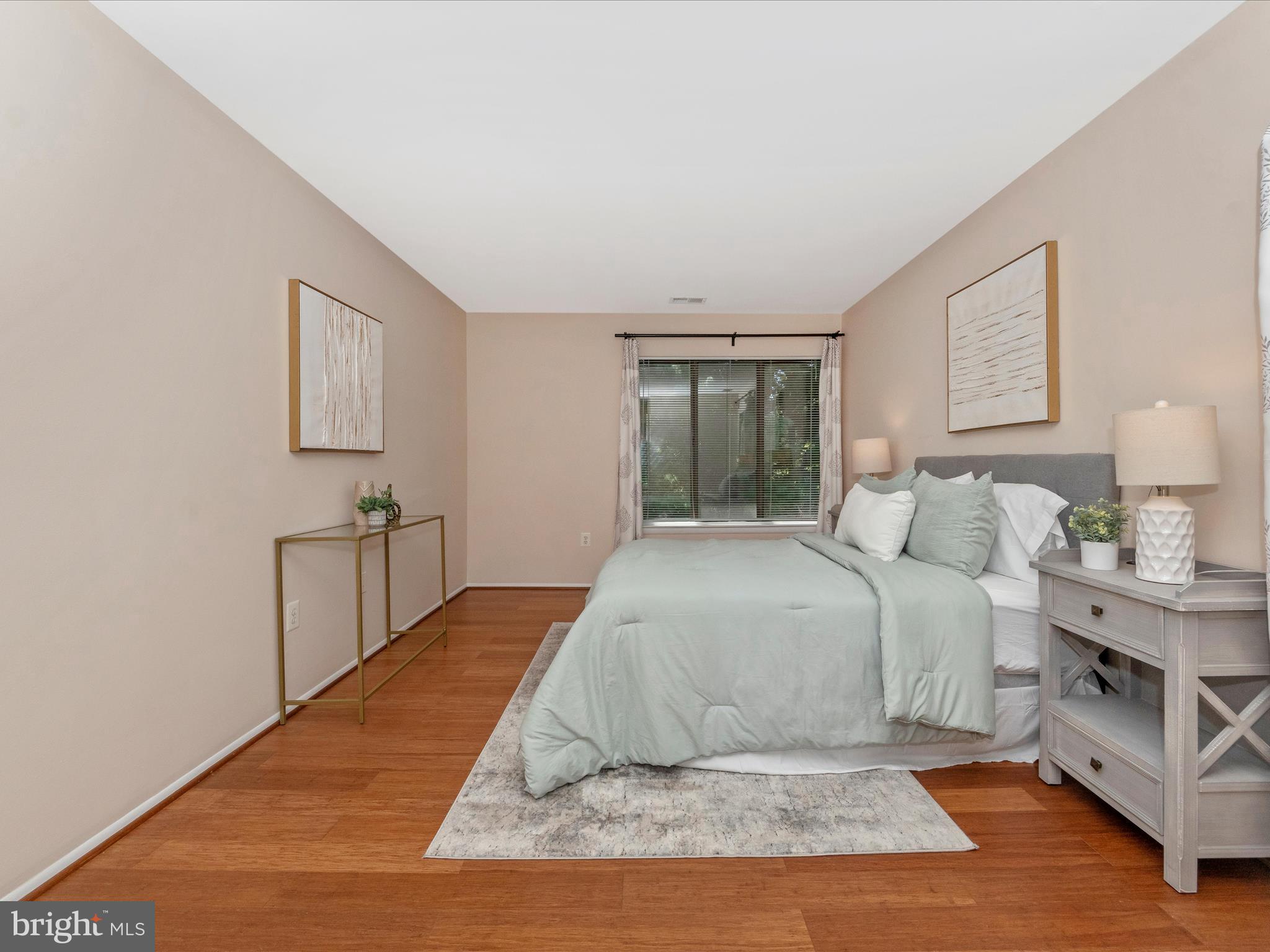 MALLARD COVE CONDOMINIUMS - Residential