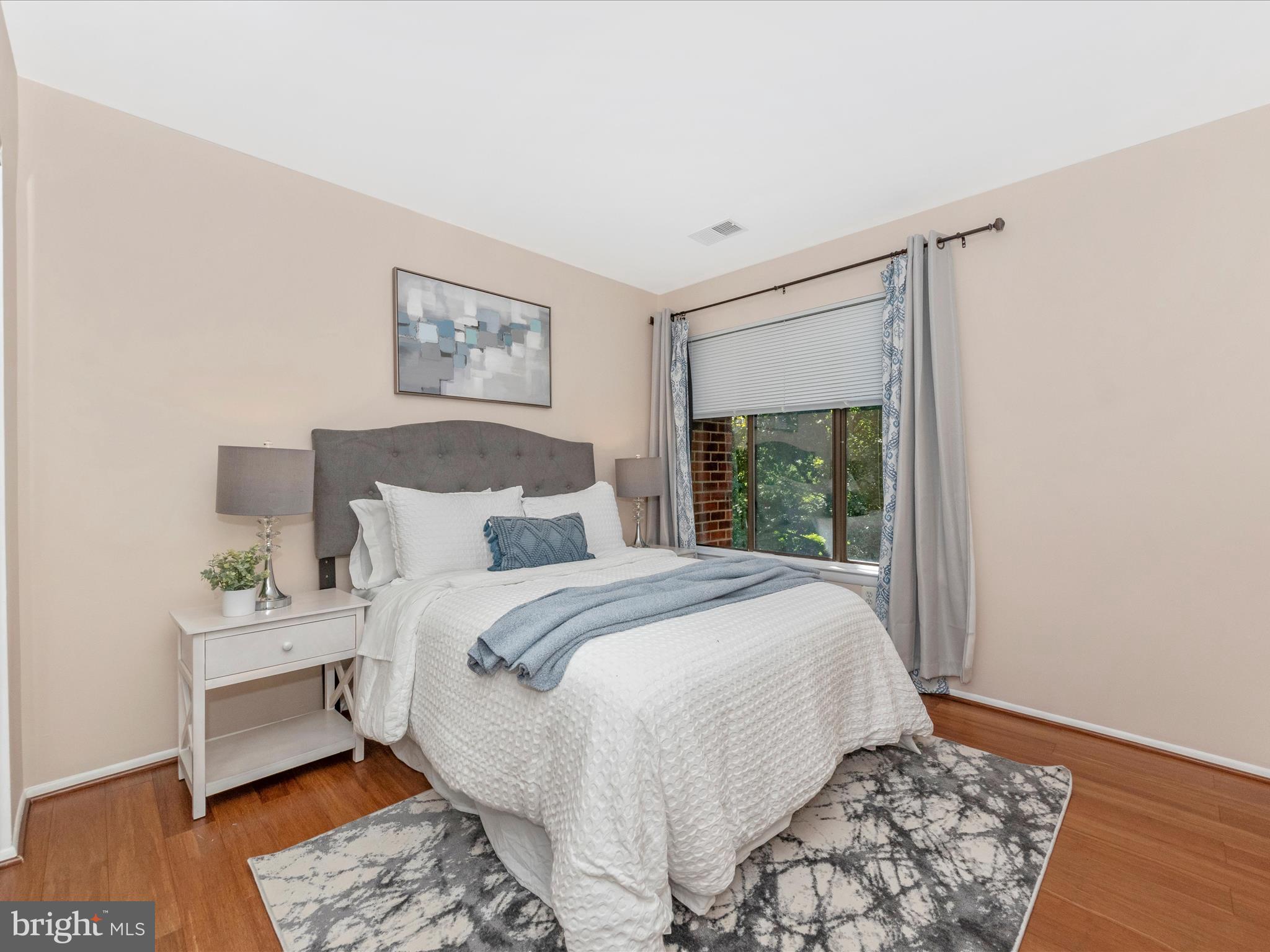 MALLARD COVE CONDOMINIUMS - Residential