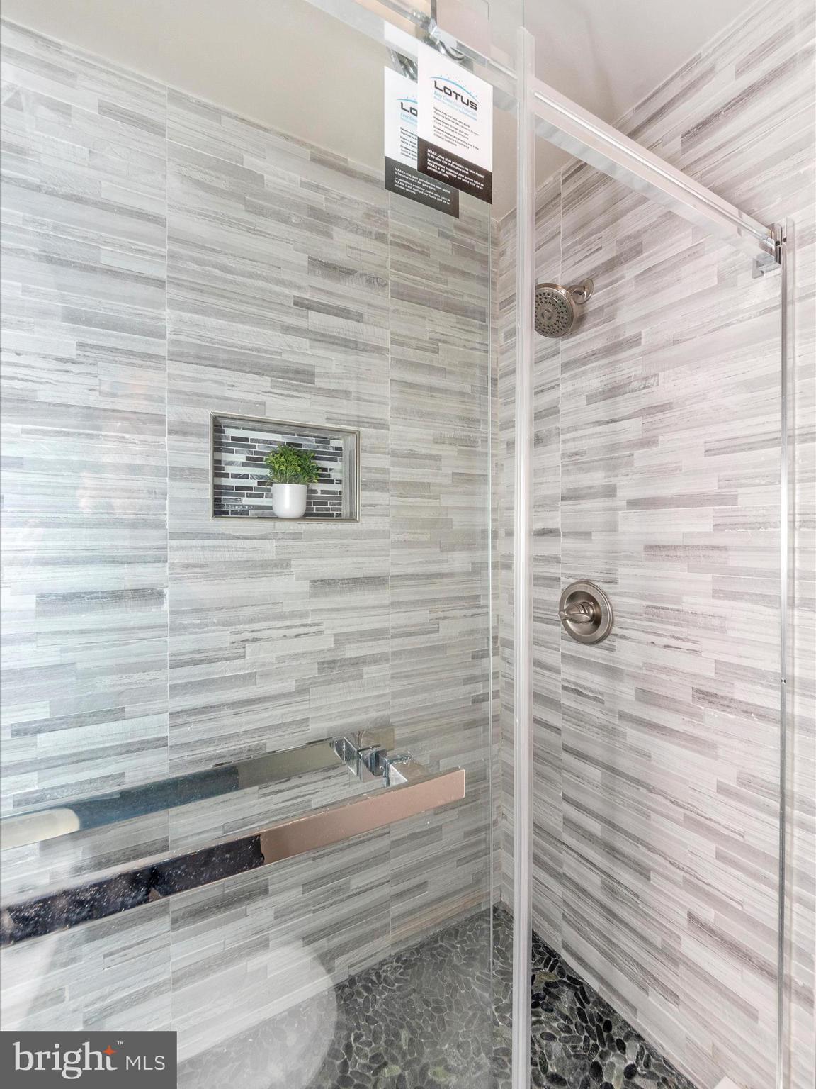 MALLARD COVE CONDOMINIUMS - Residential