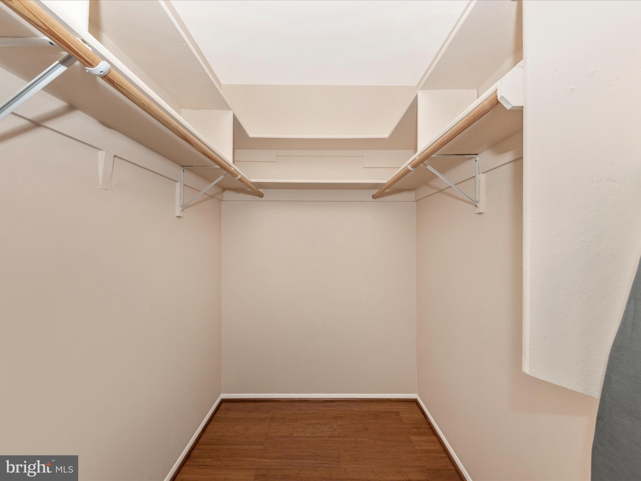 MALLARD COVE CONDOMINIUMS - Residential