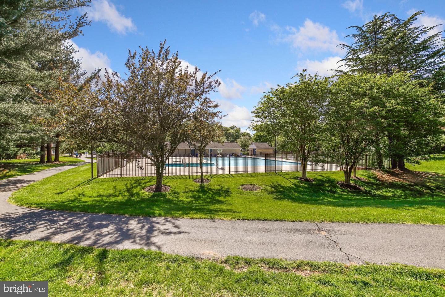 MALLARD COVE CONDOMINIUMS - Residential